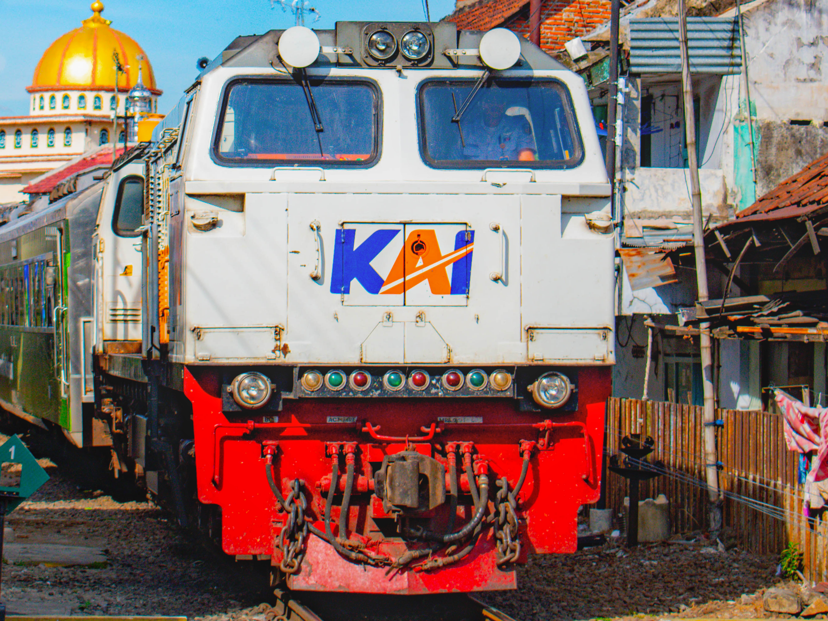 CC206 13 49SDT Saat Menarik Rangkaian Gajayana 35