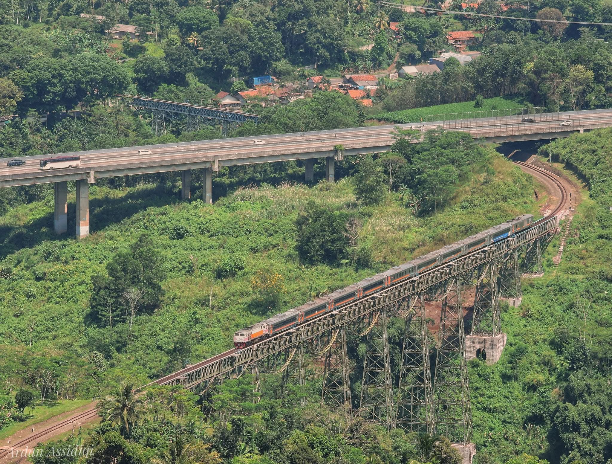 Penghubung Bumi Parahyangan