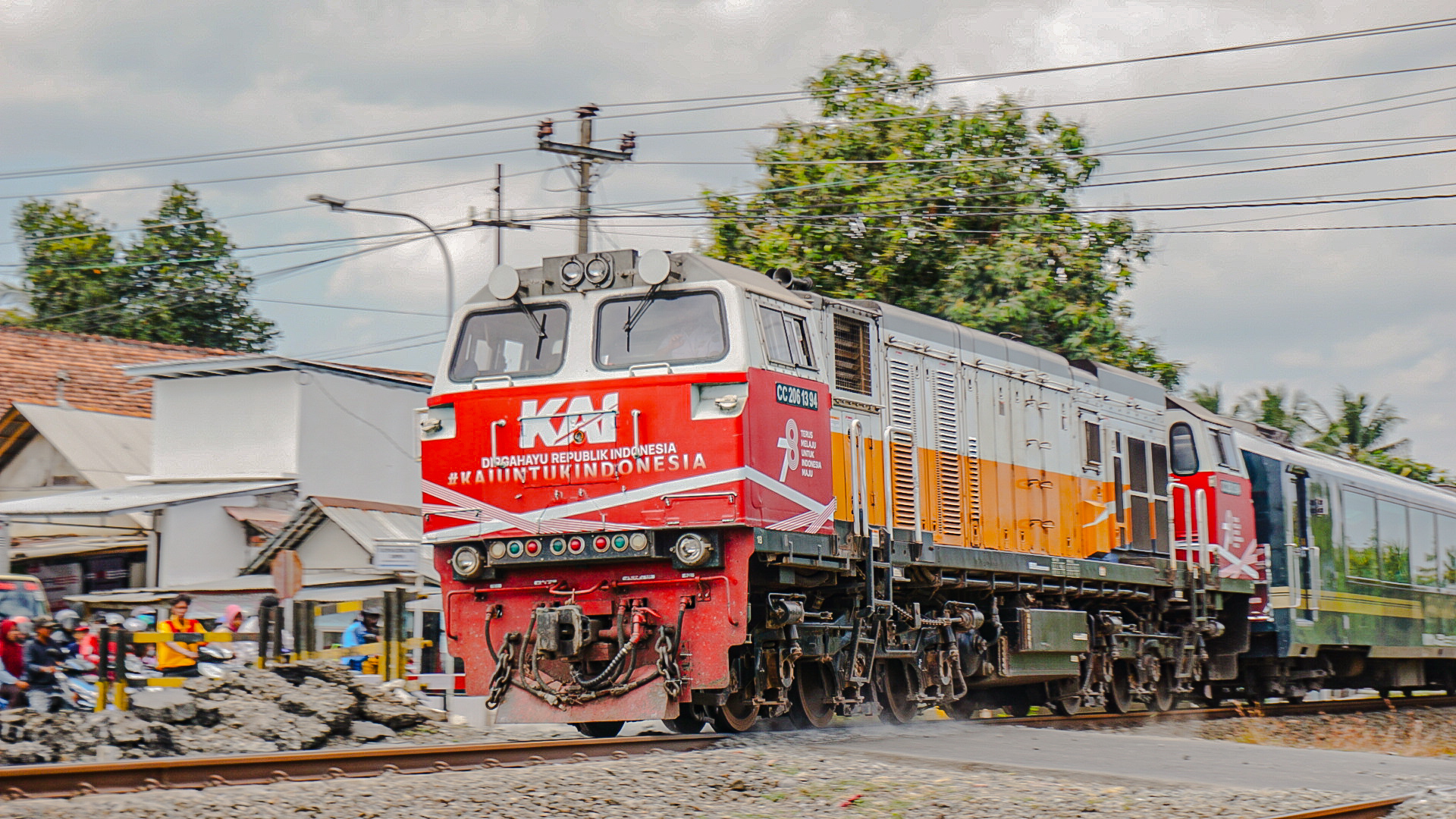 KA Argo Wilis melesat menuju kota bandung