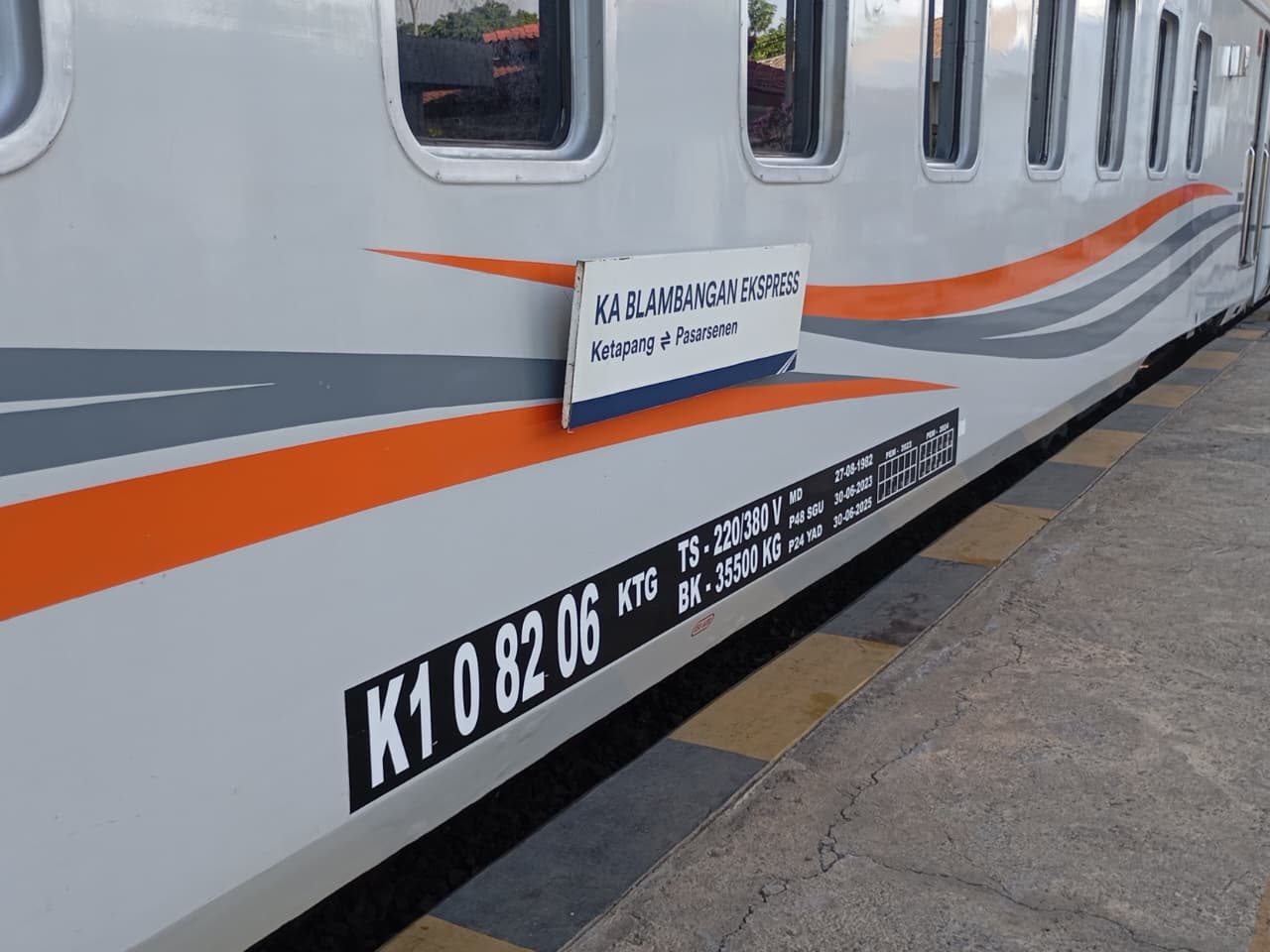 Sebelum berganti ke Stainless Steel Gen 1