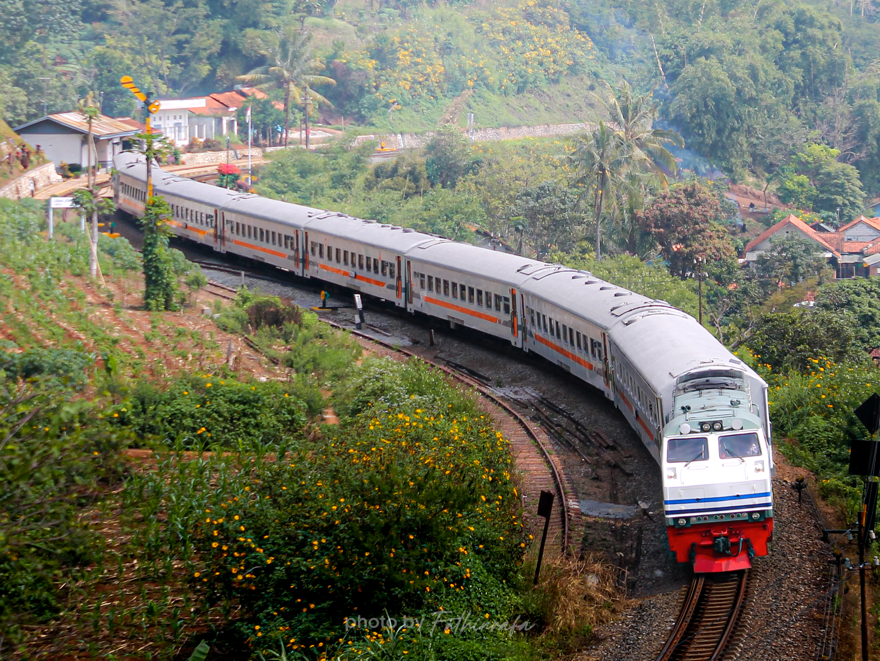 Kelokan si ular besi