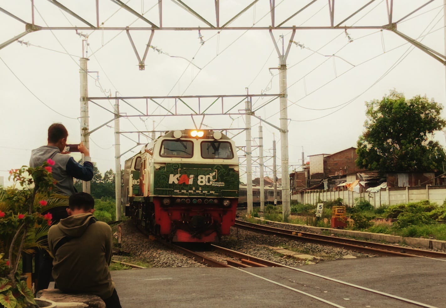Masinis, Kereta & Railfans