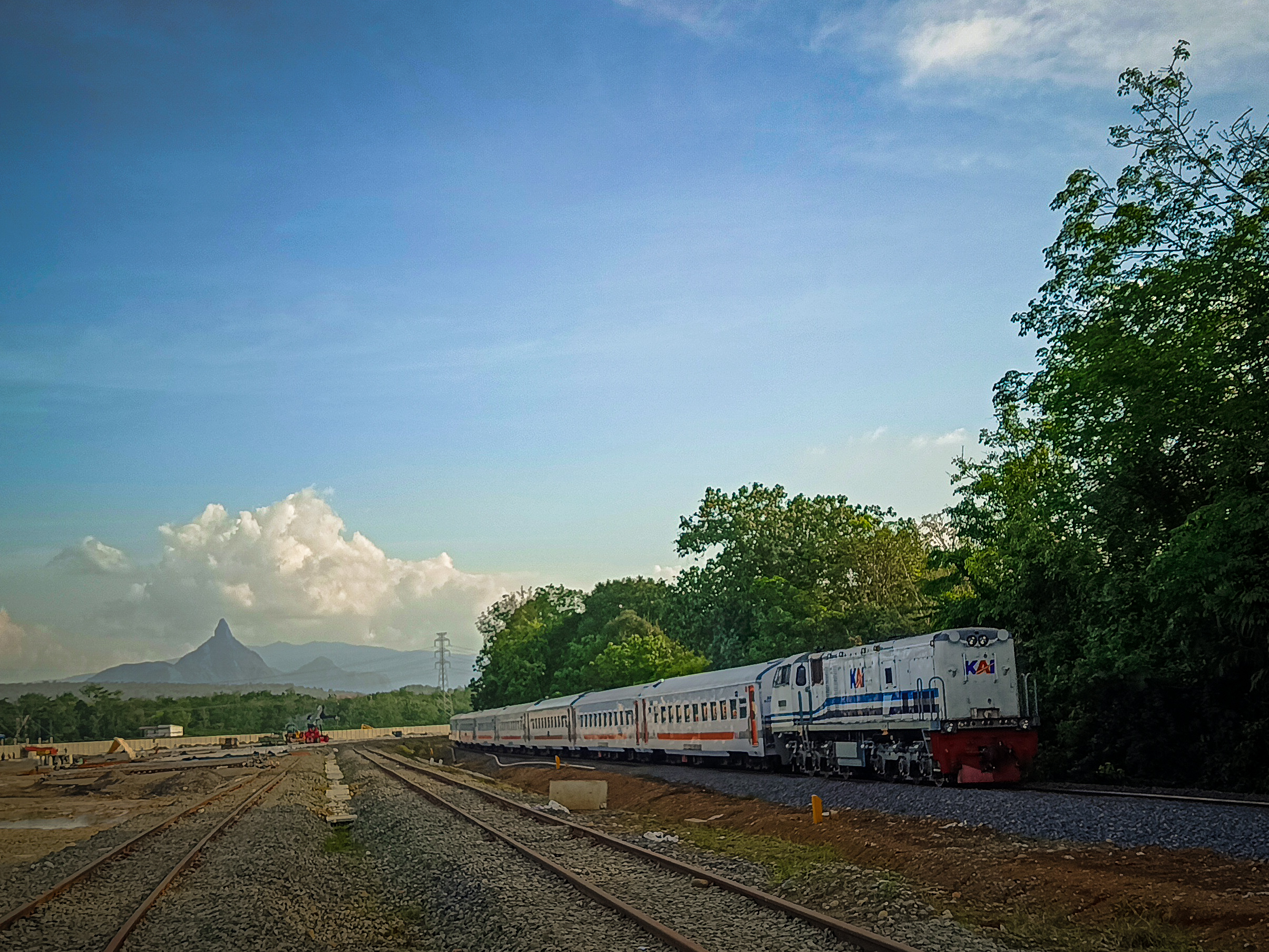 KA Bukit Serelo dengan icon Kab. Lahat, Bukit Serelo