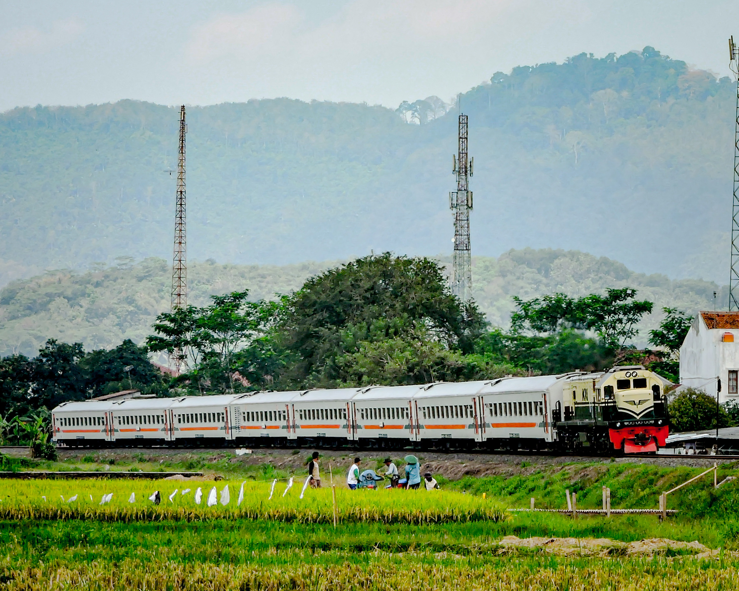 Kereta Kutojaya Selatan Lokomotif Vintage