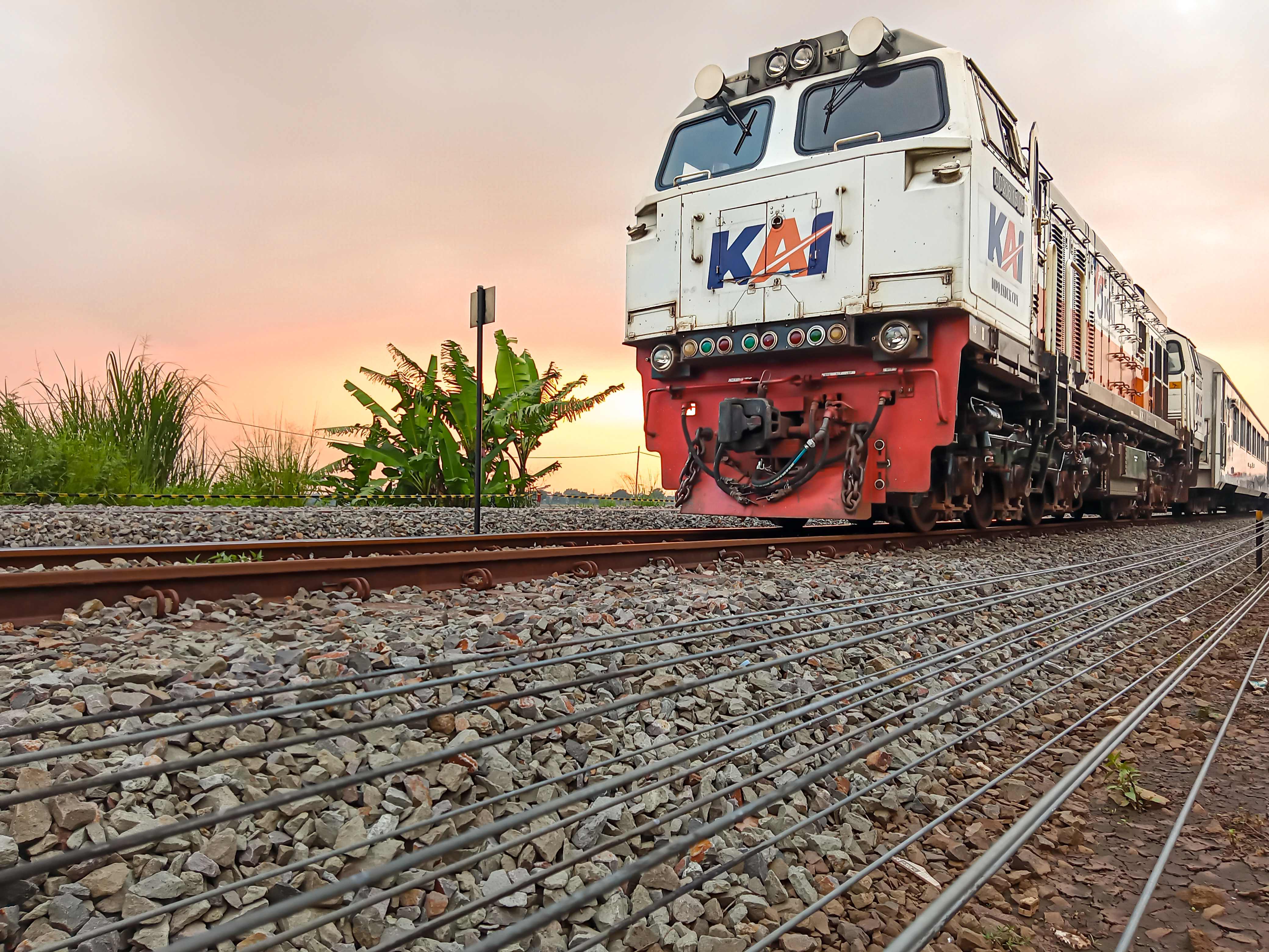 Menikmati senja sembari menunggu bersilang dengan Raja Selatan