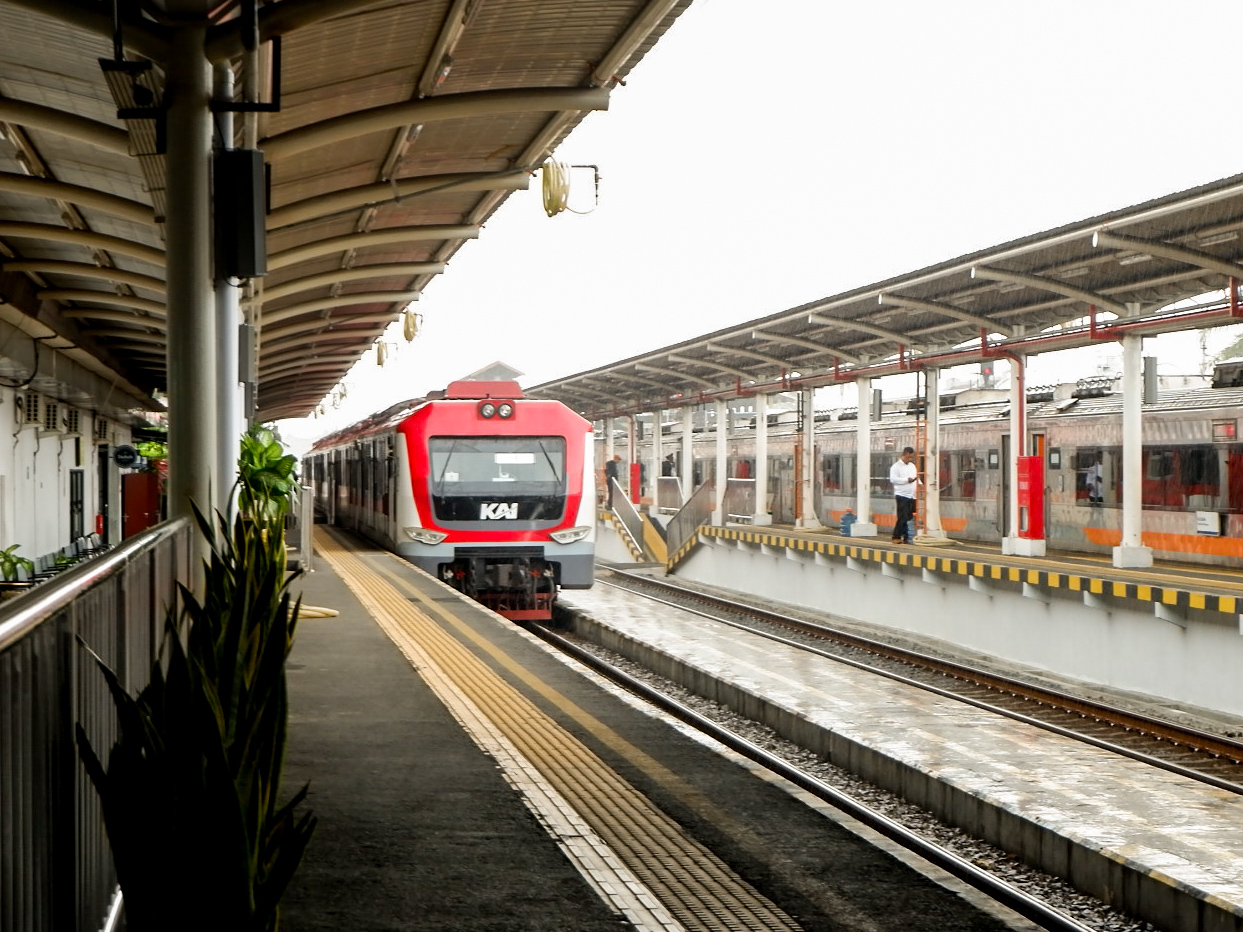 Kereta Prameks Di Stasiun Kutoarjo