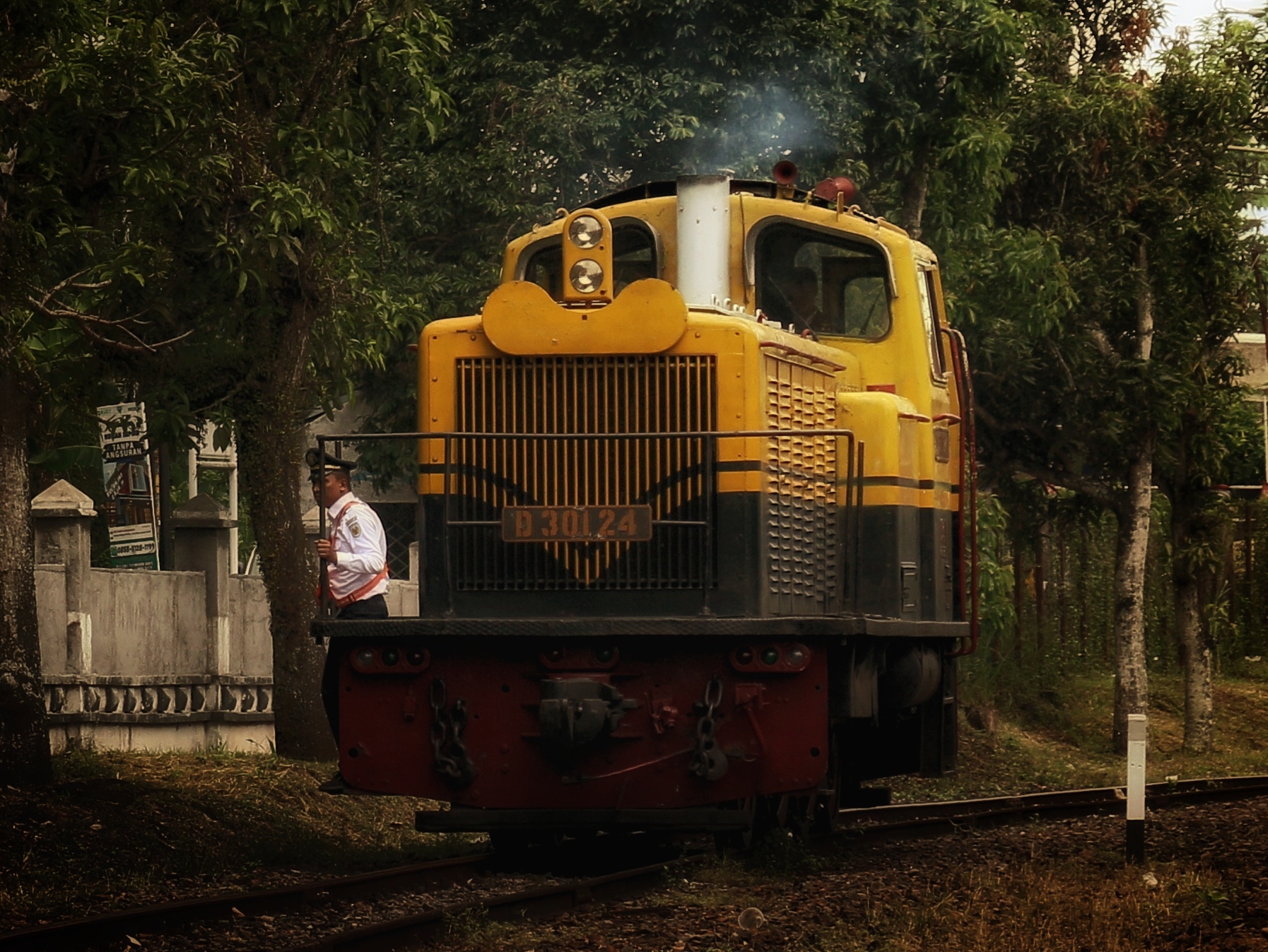 lokomotif D301 24 di stasiun Tuntang