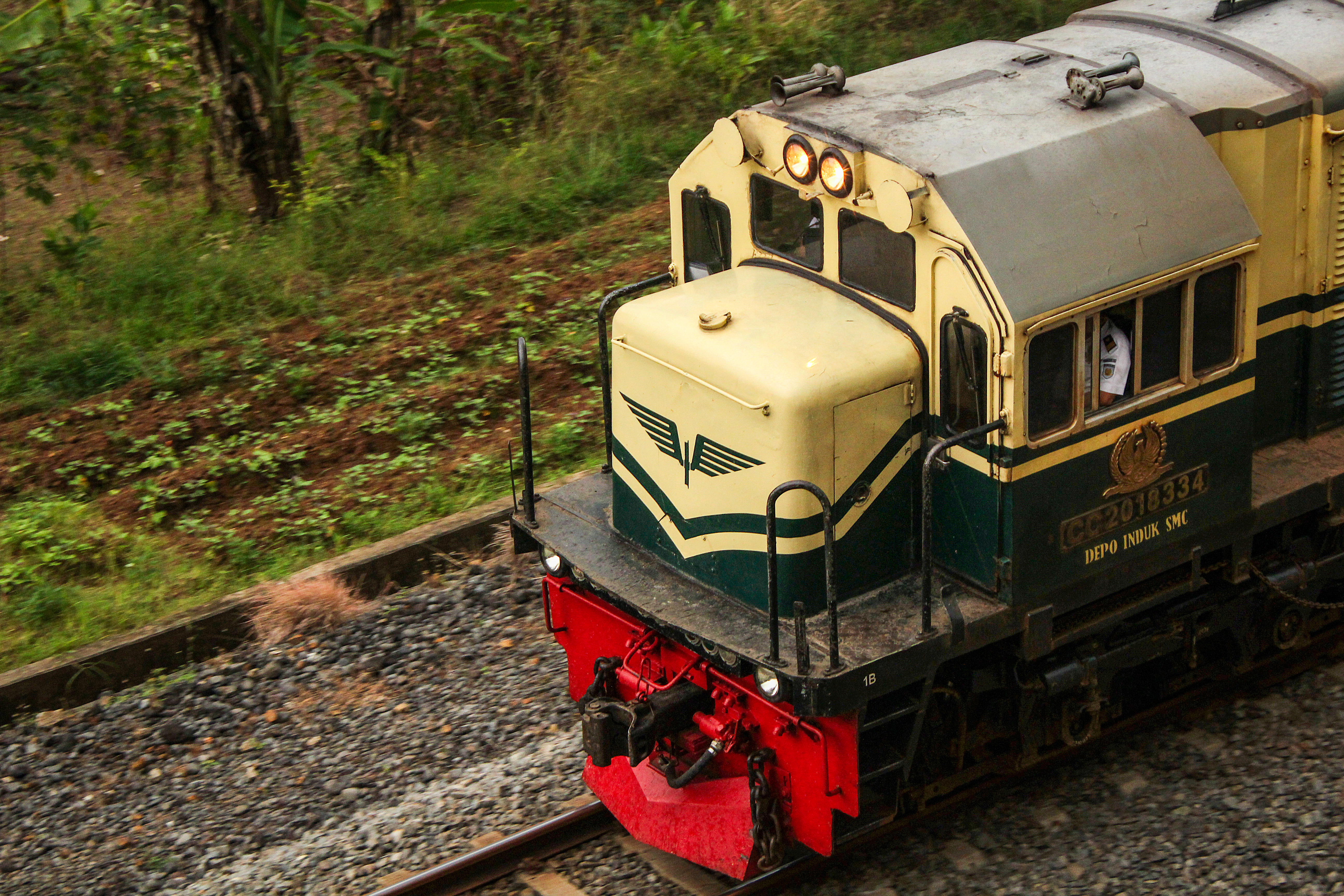 Close-up sang PJKA 83 34