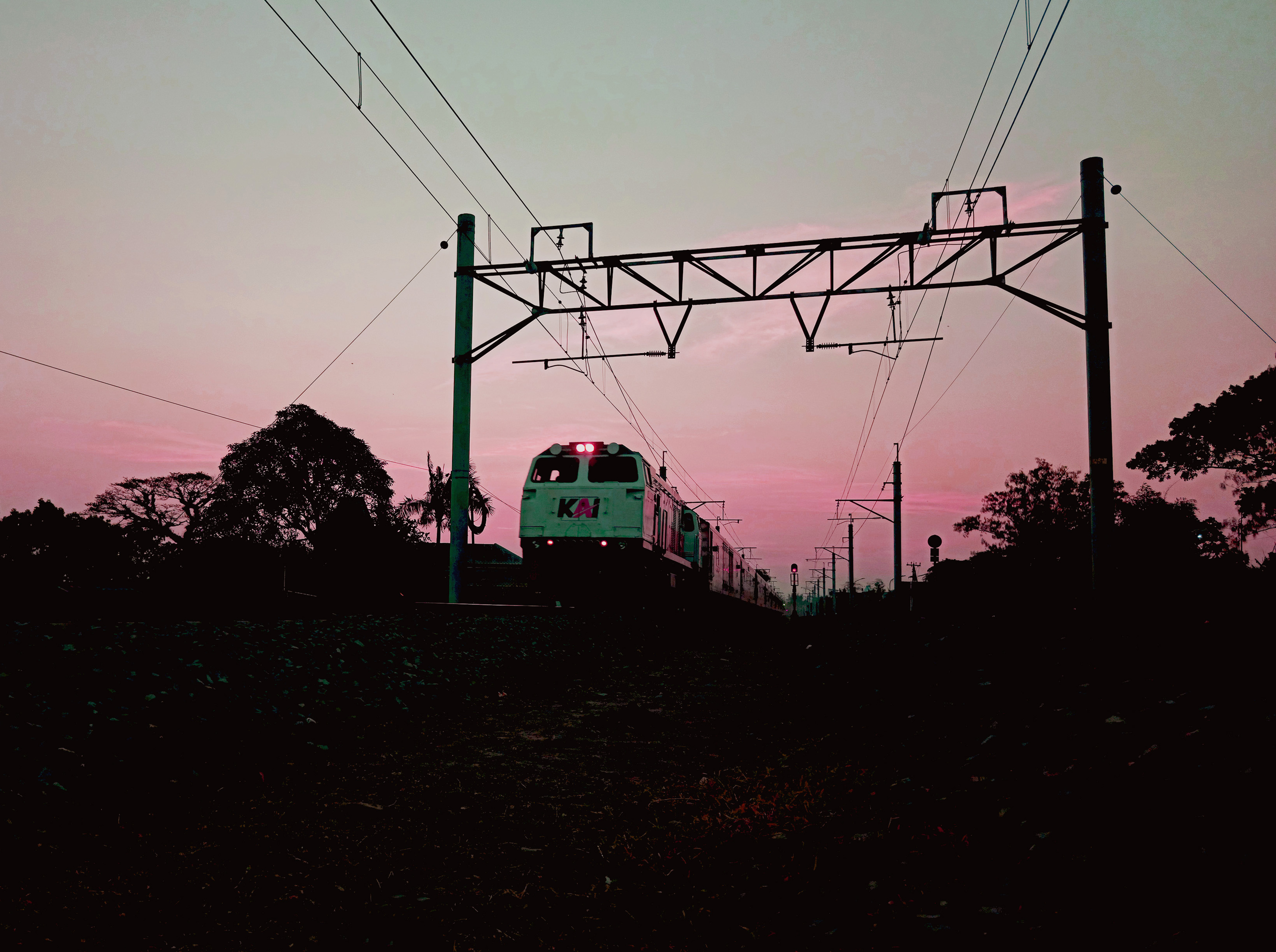 Meninggalkan Solo Menjelang Senja