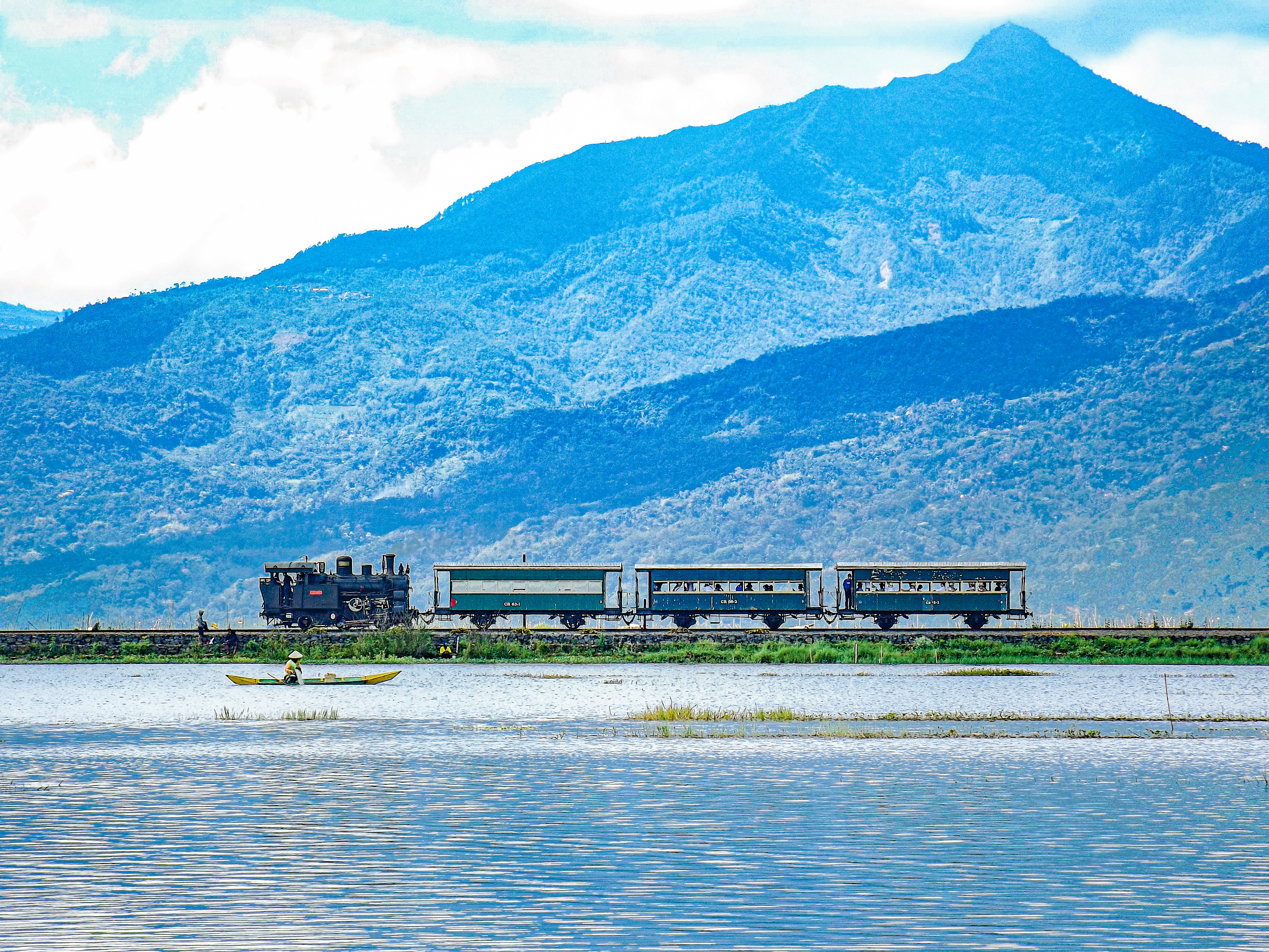 Keindahan Alam Ambarawa,antara Kereta Uap, Gunung, dan Danau menjadi Satu View Indah