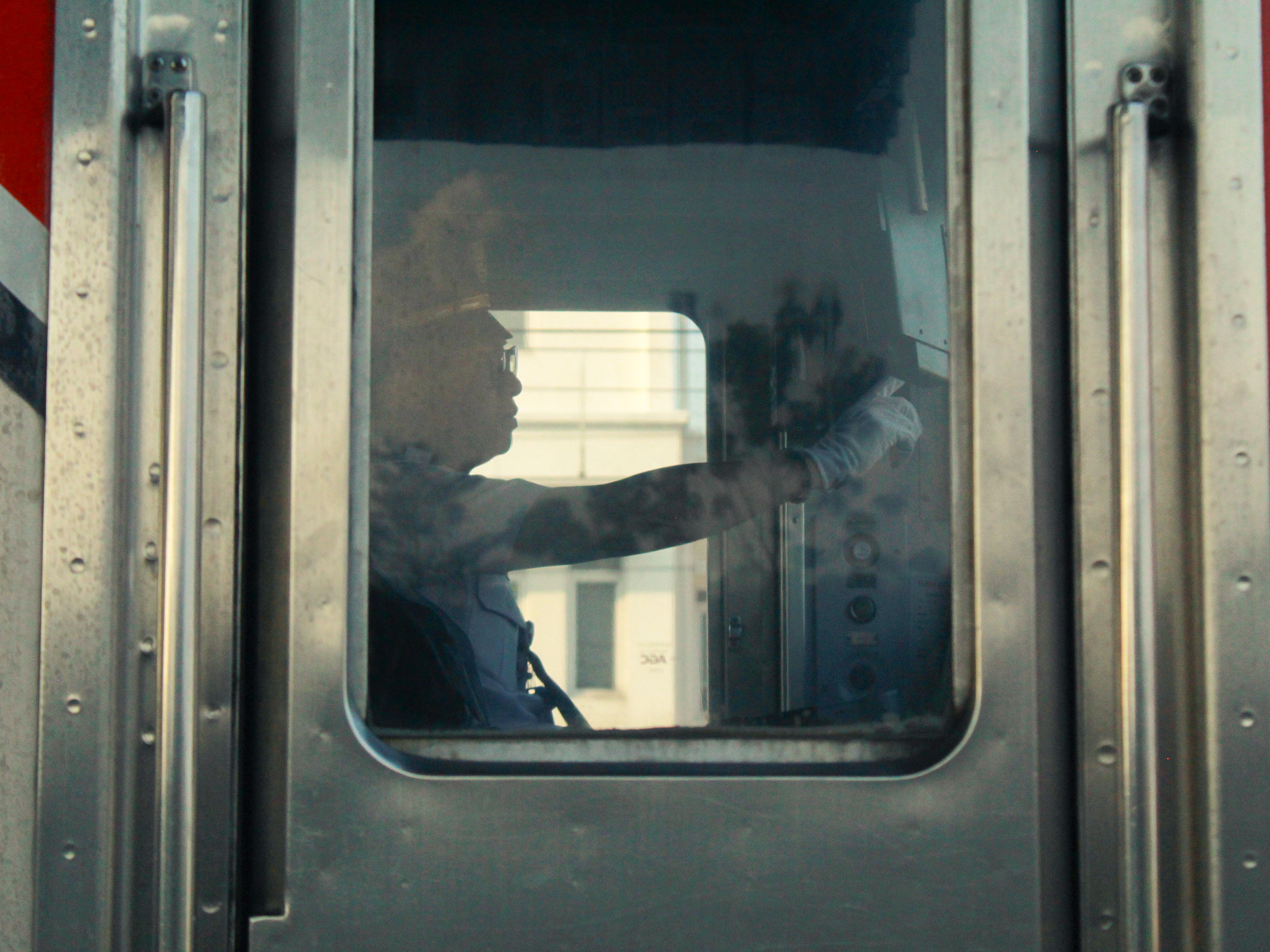 Semboyan 5 diizinkan berangkat