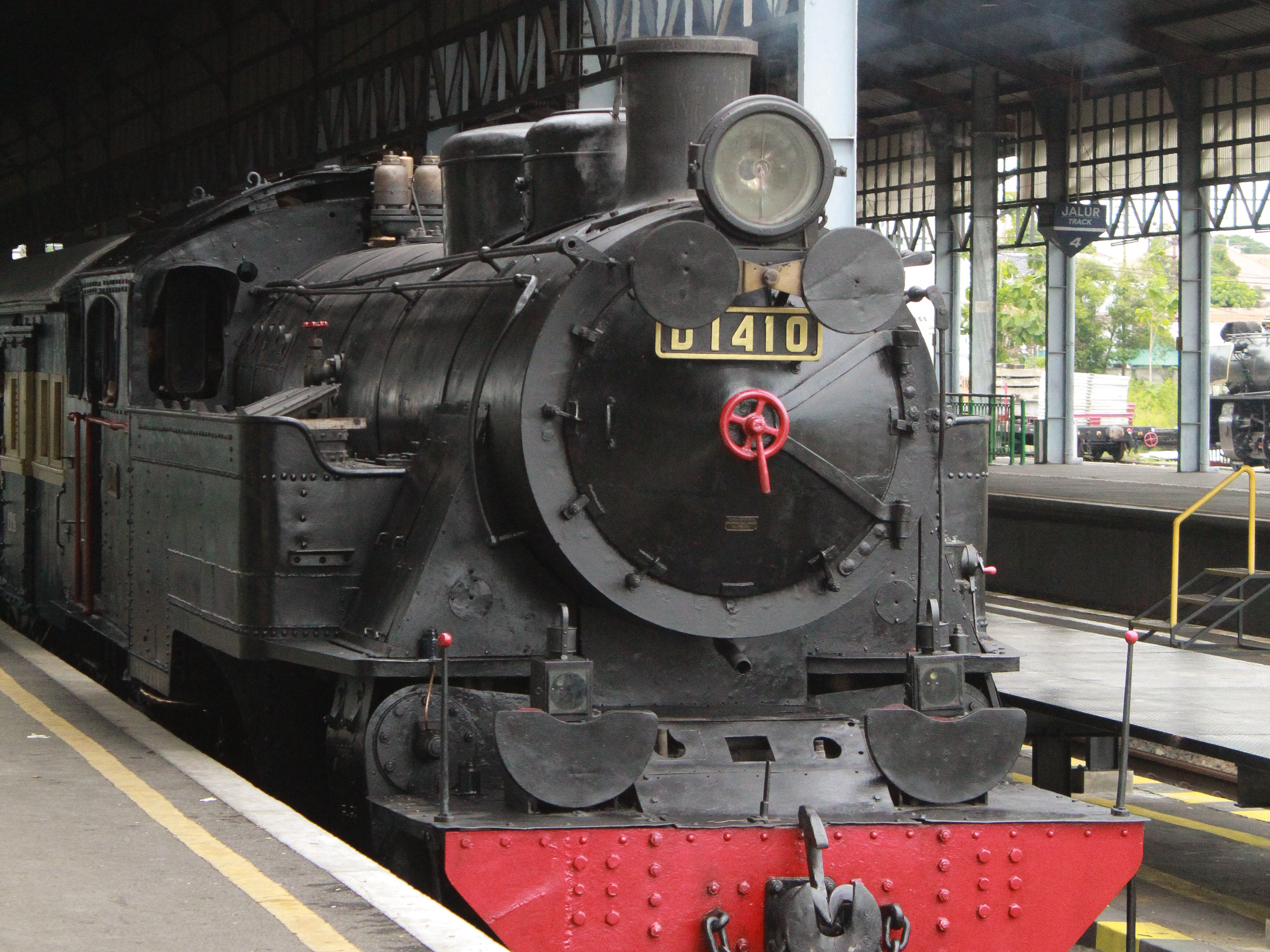 Saksi bisu kejayaan perkeretaapian Hindia Belanda yang masih hidup