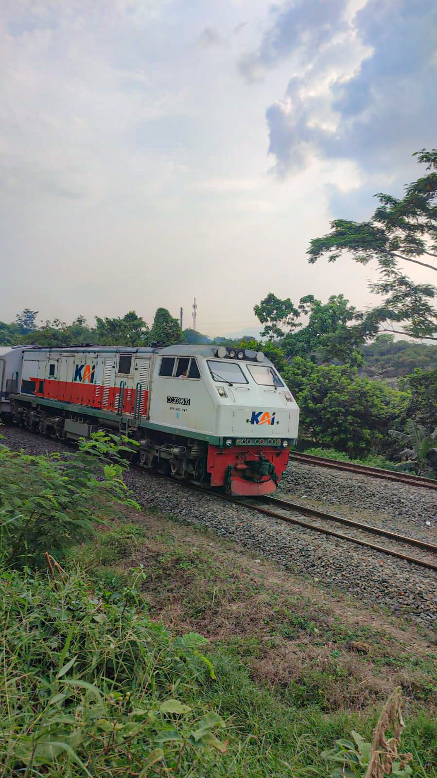 Kereta serayu