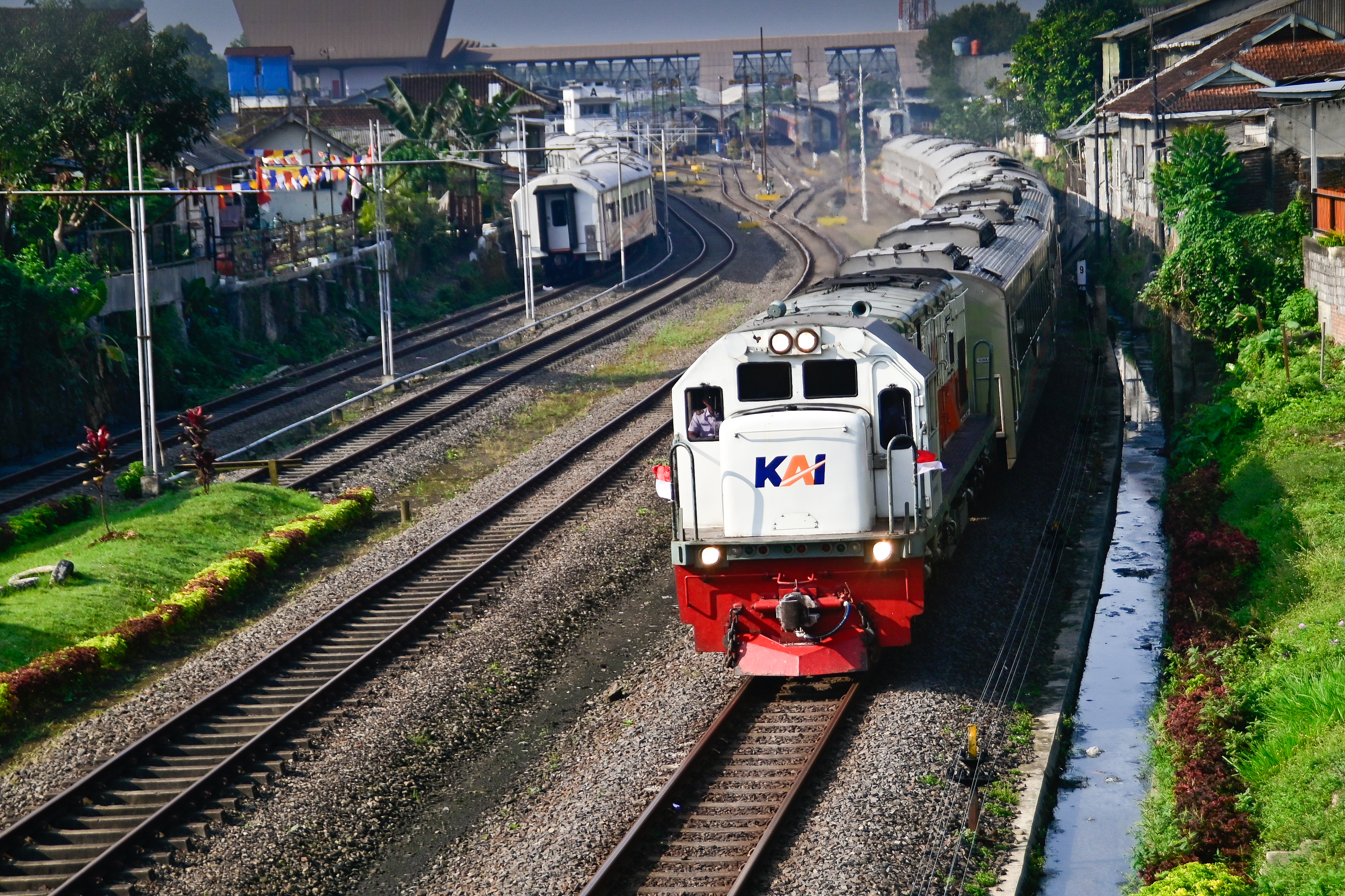 Kereta api Jayabaya