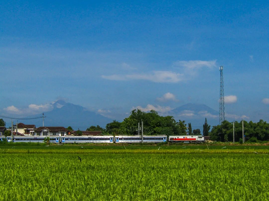 Melintasi 2 Atap Jawa Tengah