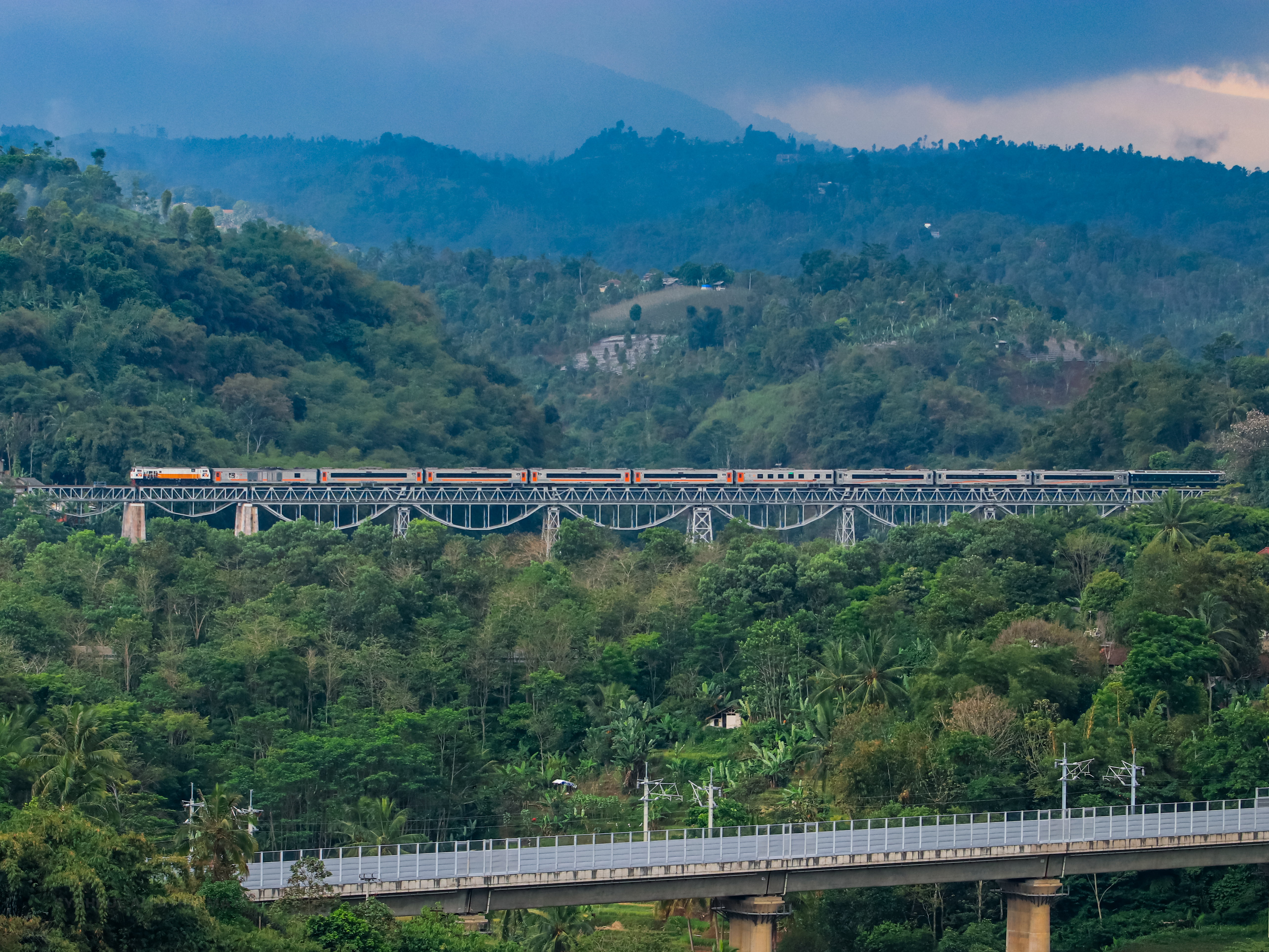 Peradaban Jembatan Kereta Api