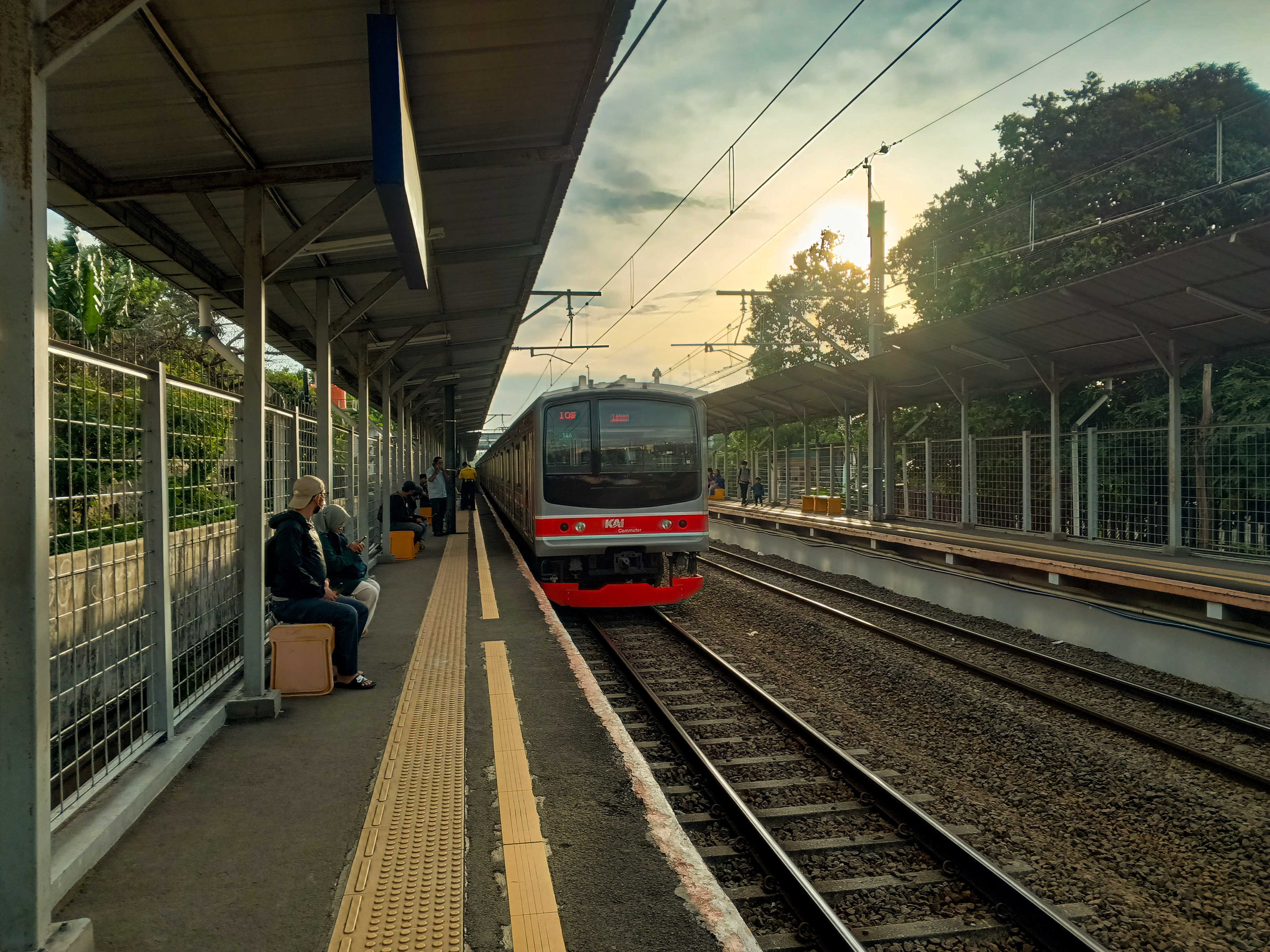 jr 205 marchen the last standing