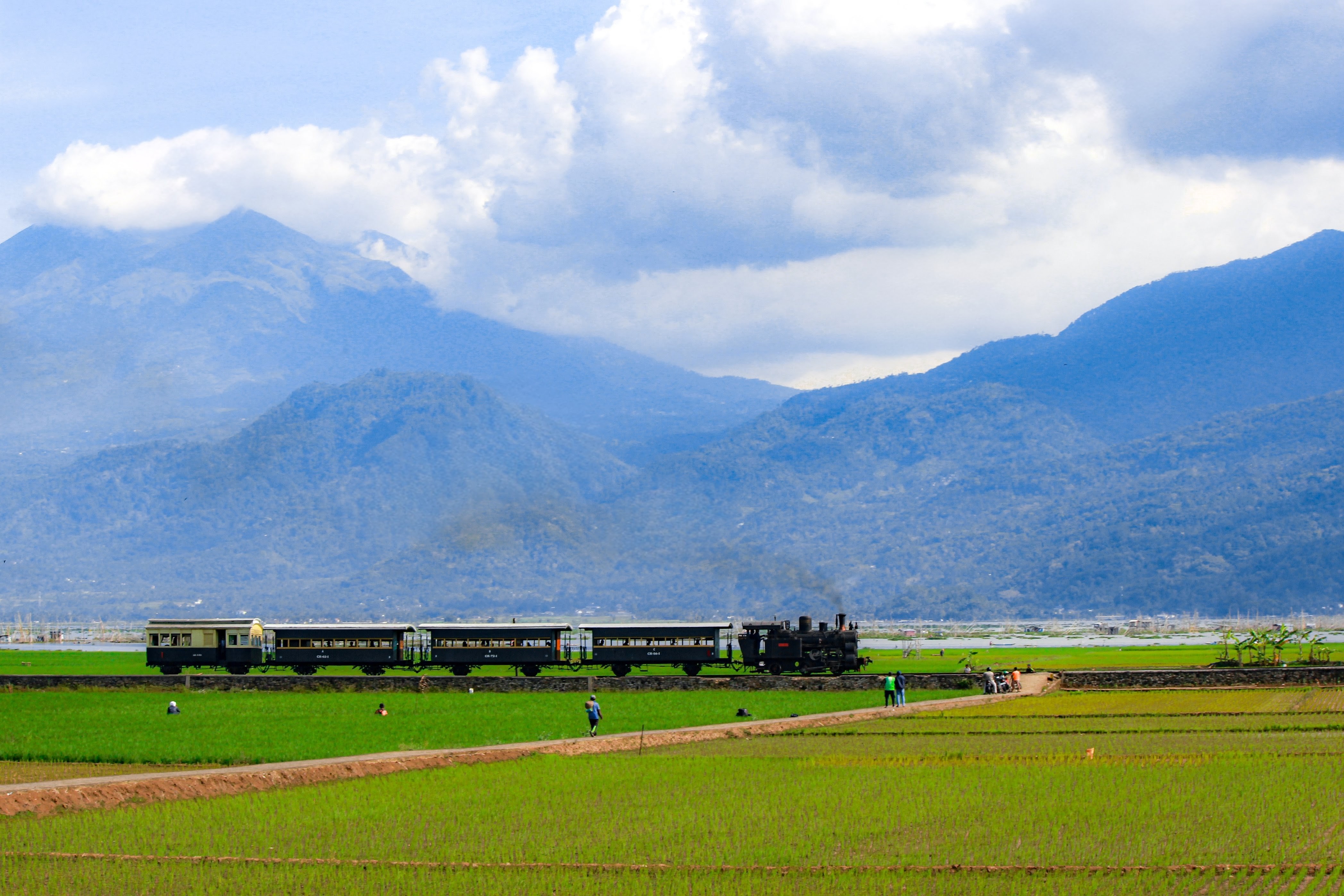 Kereta Baru Klinting dan Segala Keindahannya