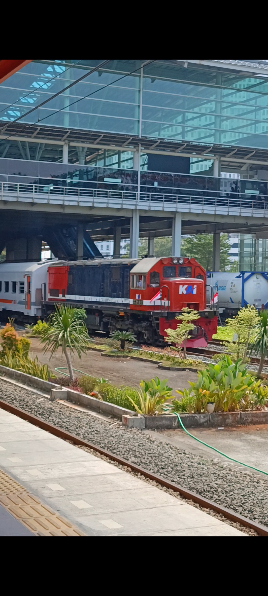 CC 2018917 di Stasiun Bekasi