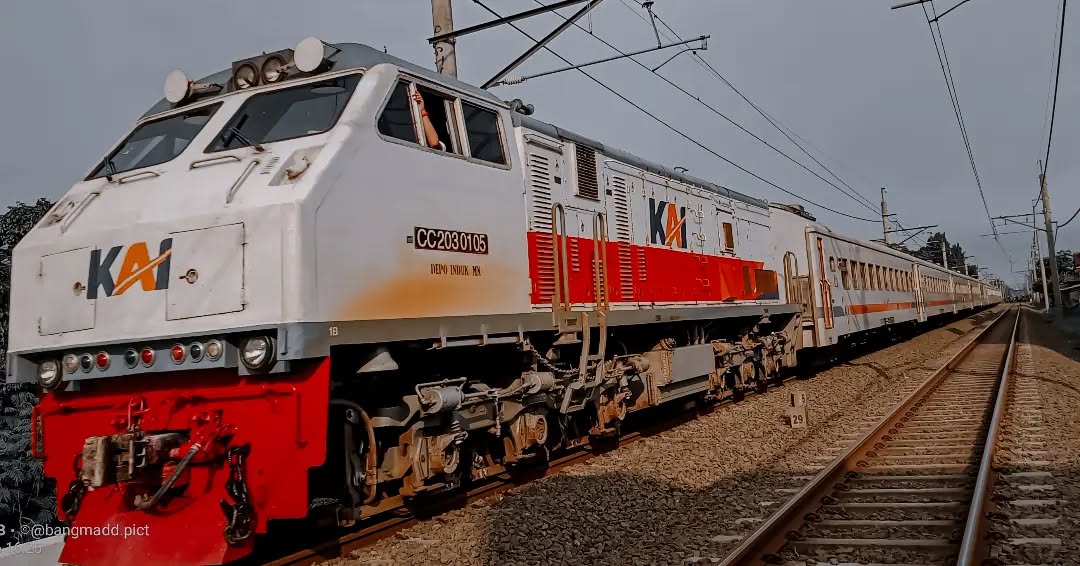 CC 203 01 05 - Depo MN Lokomotif CC 203 01 05 livery Default di Depo Induk MN - Madiun