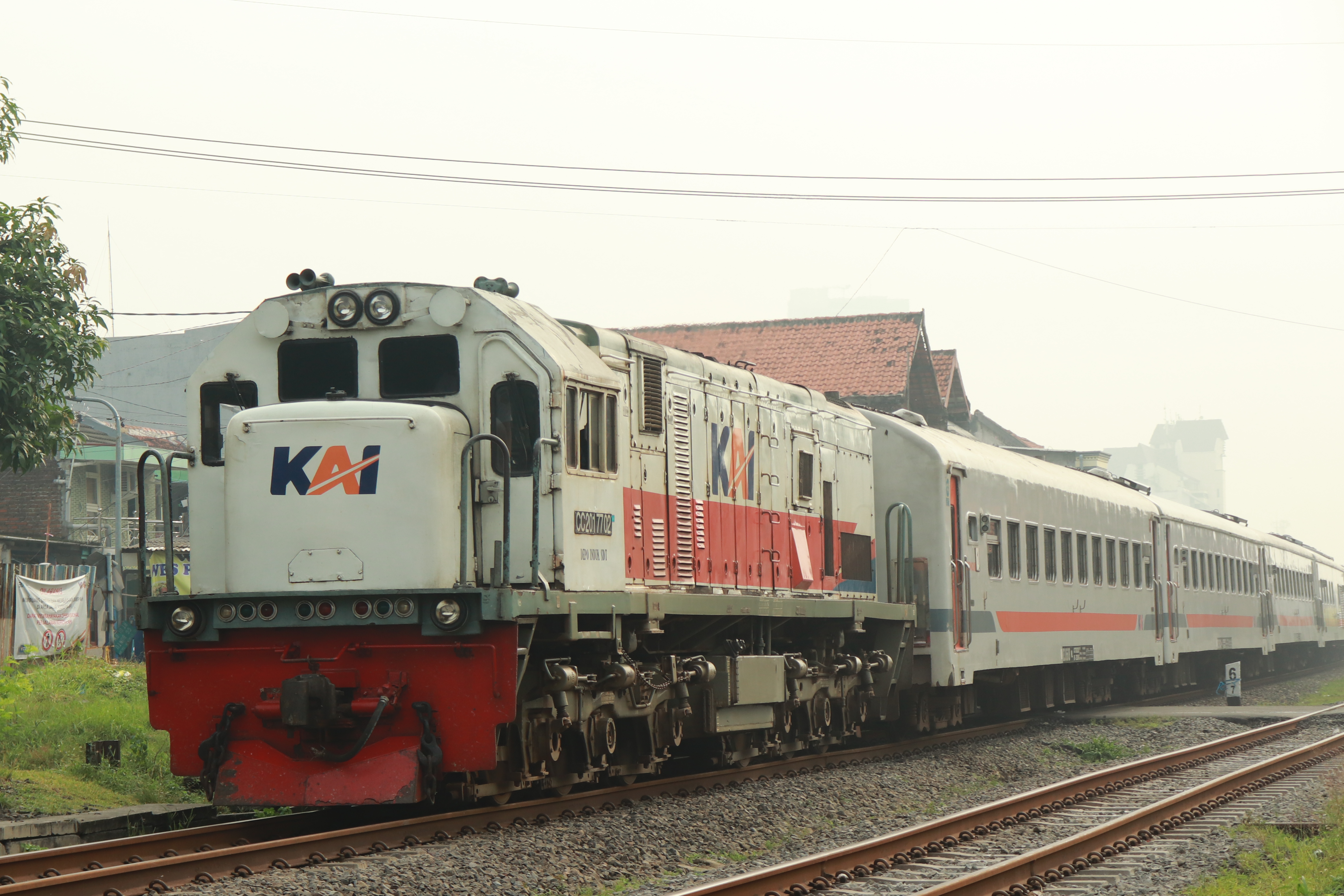 cc 201 di stasiun wonokormo
