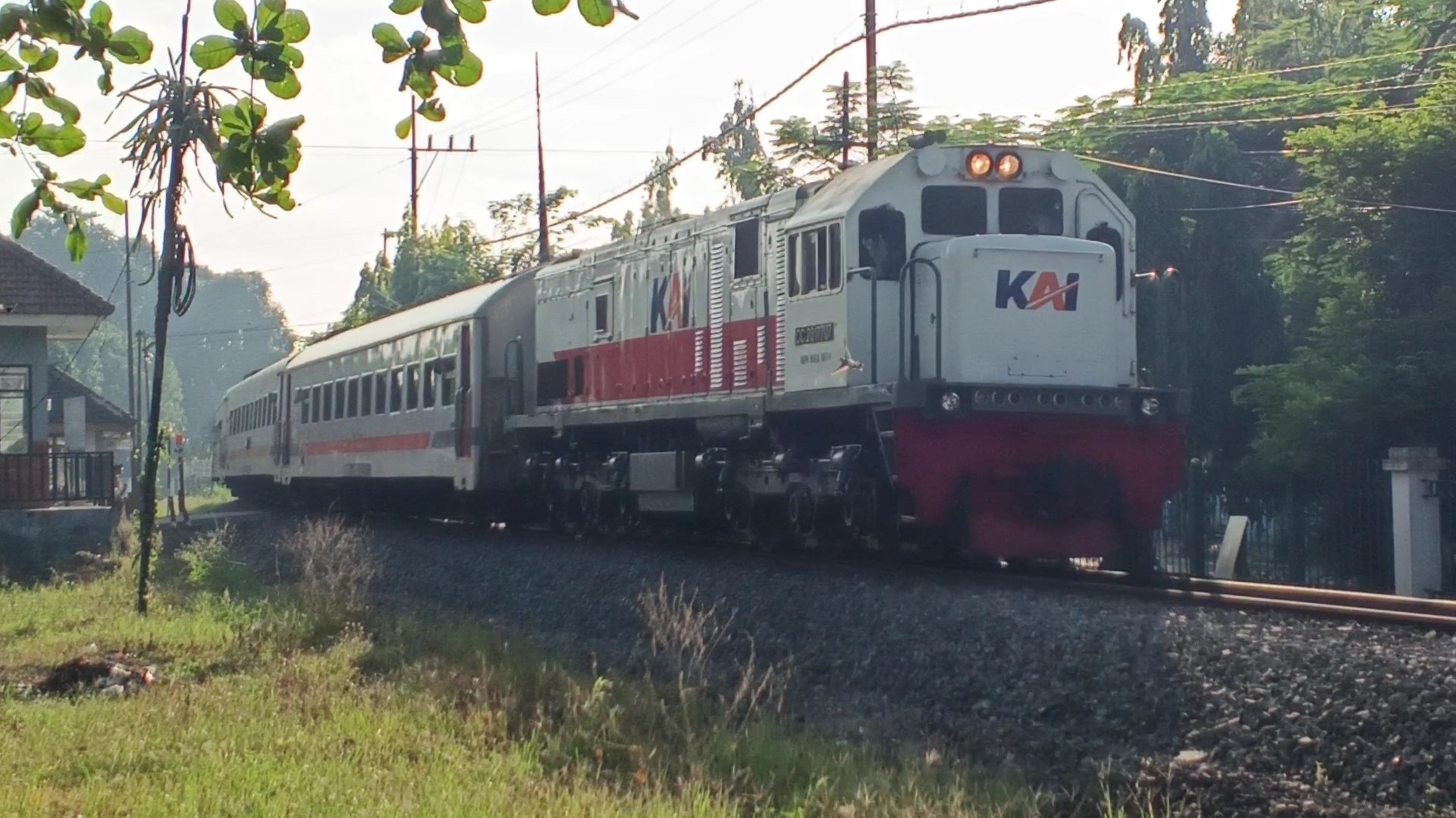 KA 294 Tawang Alun