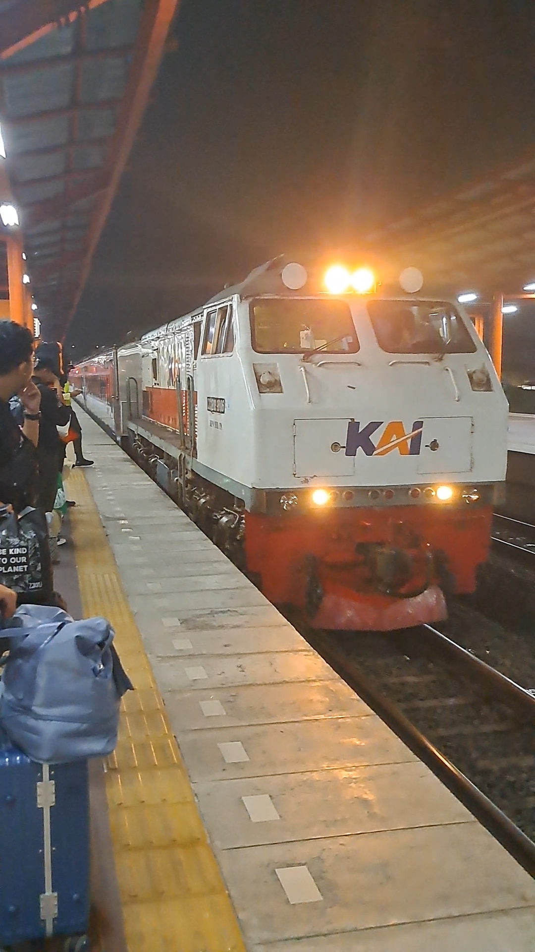 CC 203 98 06 DINAS KA MATARAM