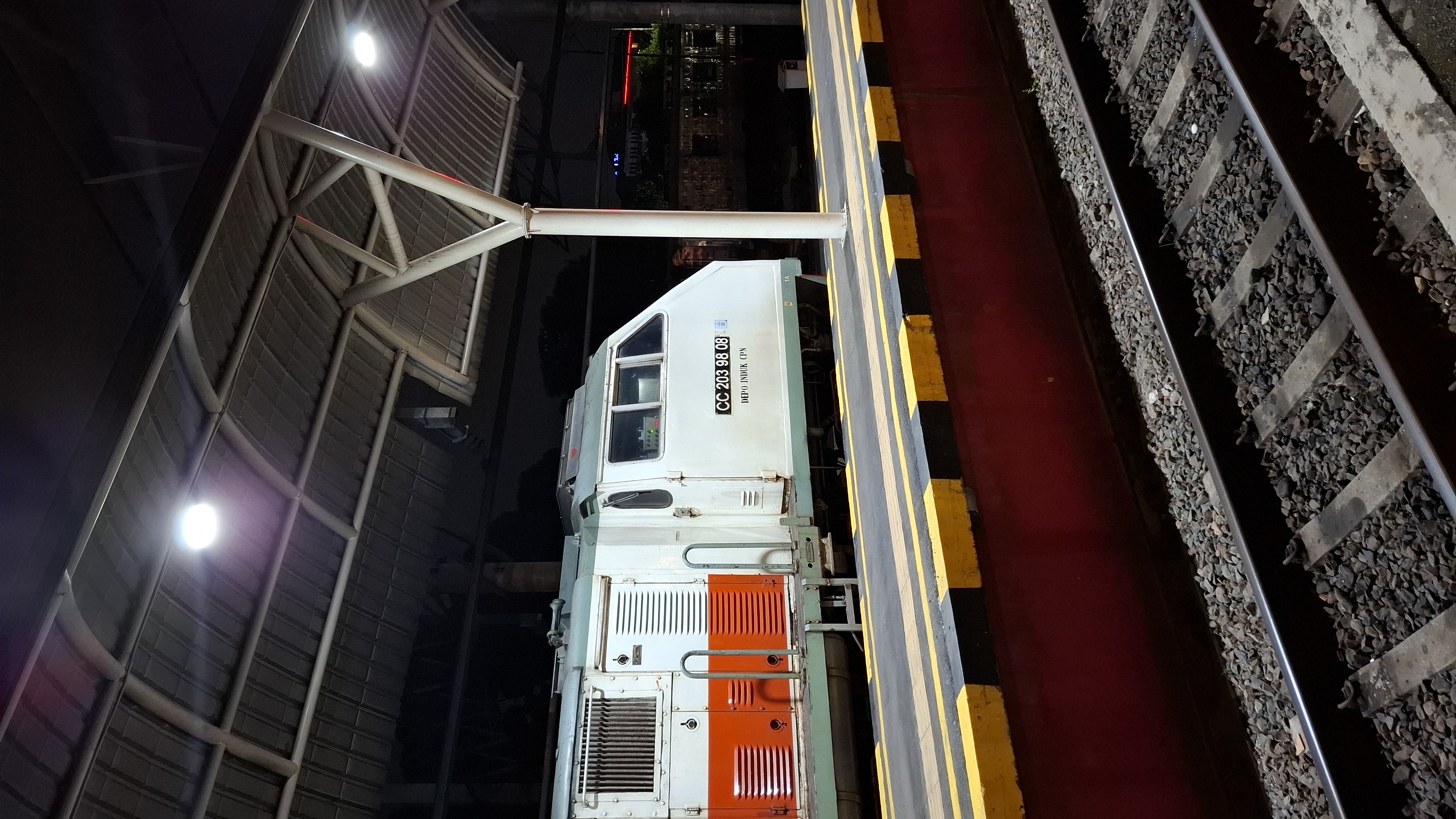 CC 203 98 08 di Jalur 5 YK