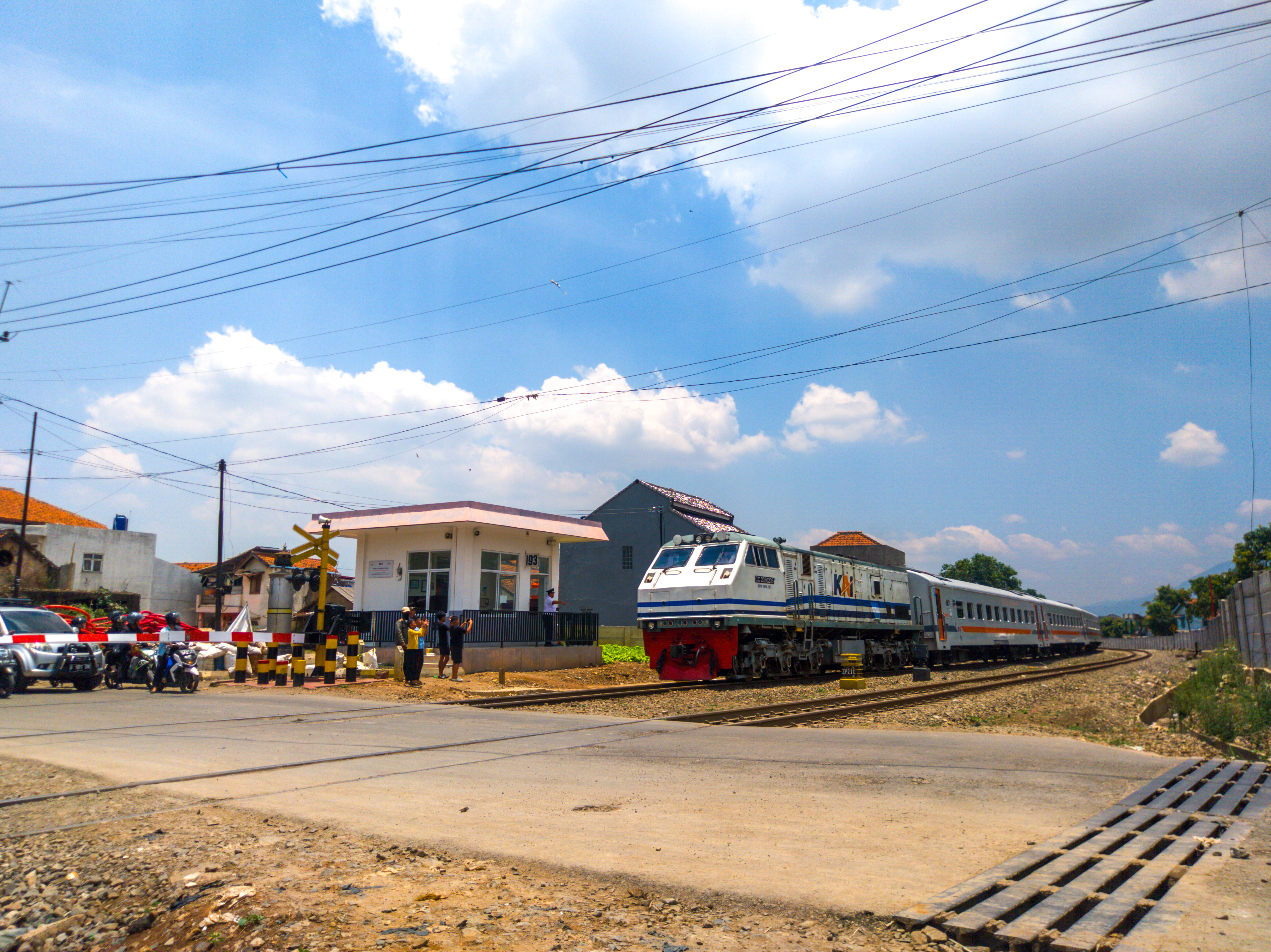CC 203 02 03 Dinas KA Pasundan (276)