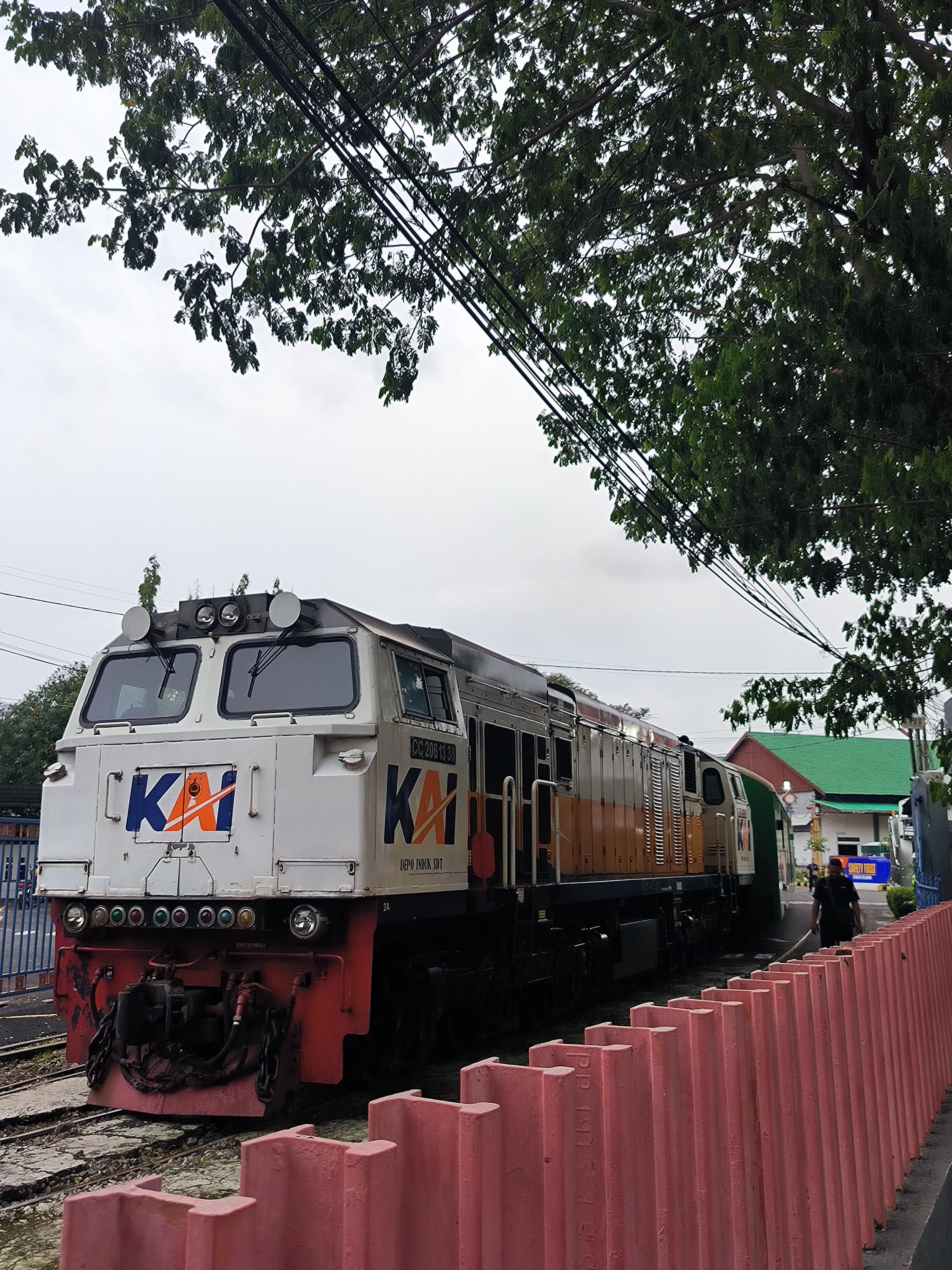CC 206 13 38 - Depo SDT Lokomotif CC 206 13 38  di Depo Induk SDT - Surabaya
