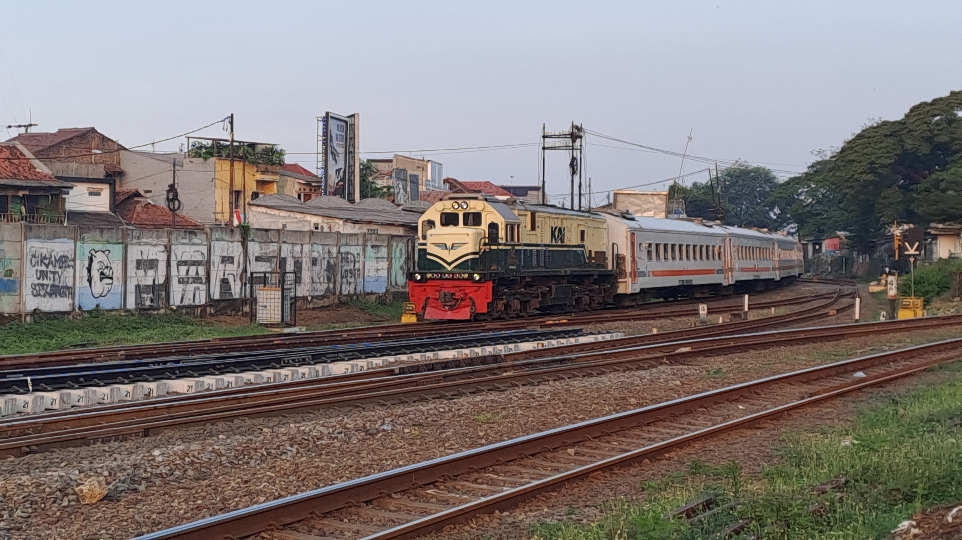 Melintas langsung di stasiun cikampek