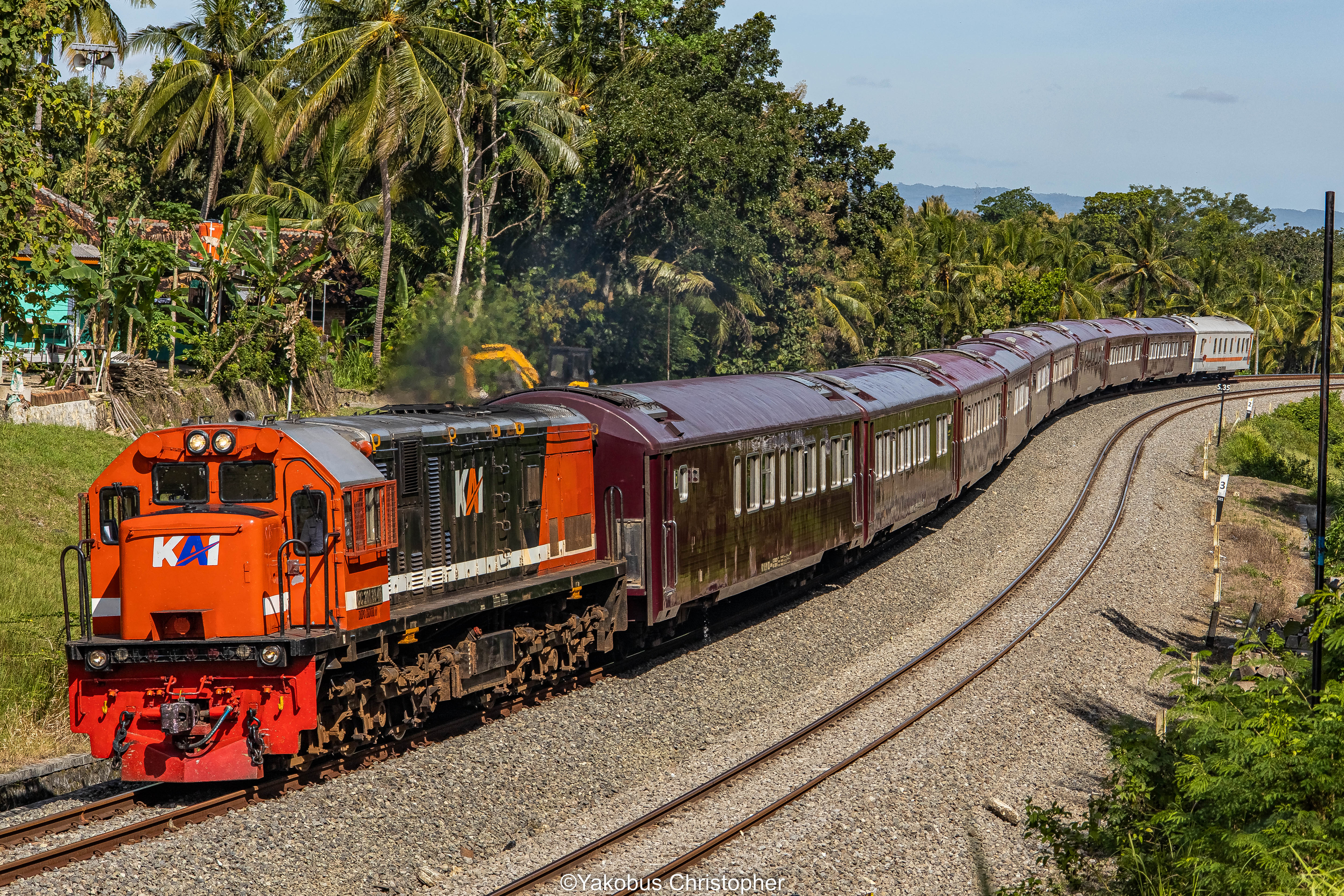 CC 201 83 46 meliuk di kulon progo