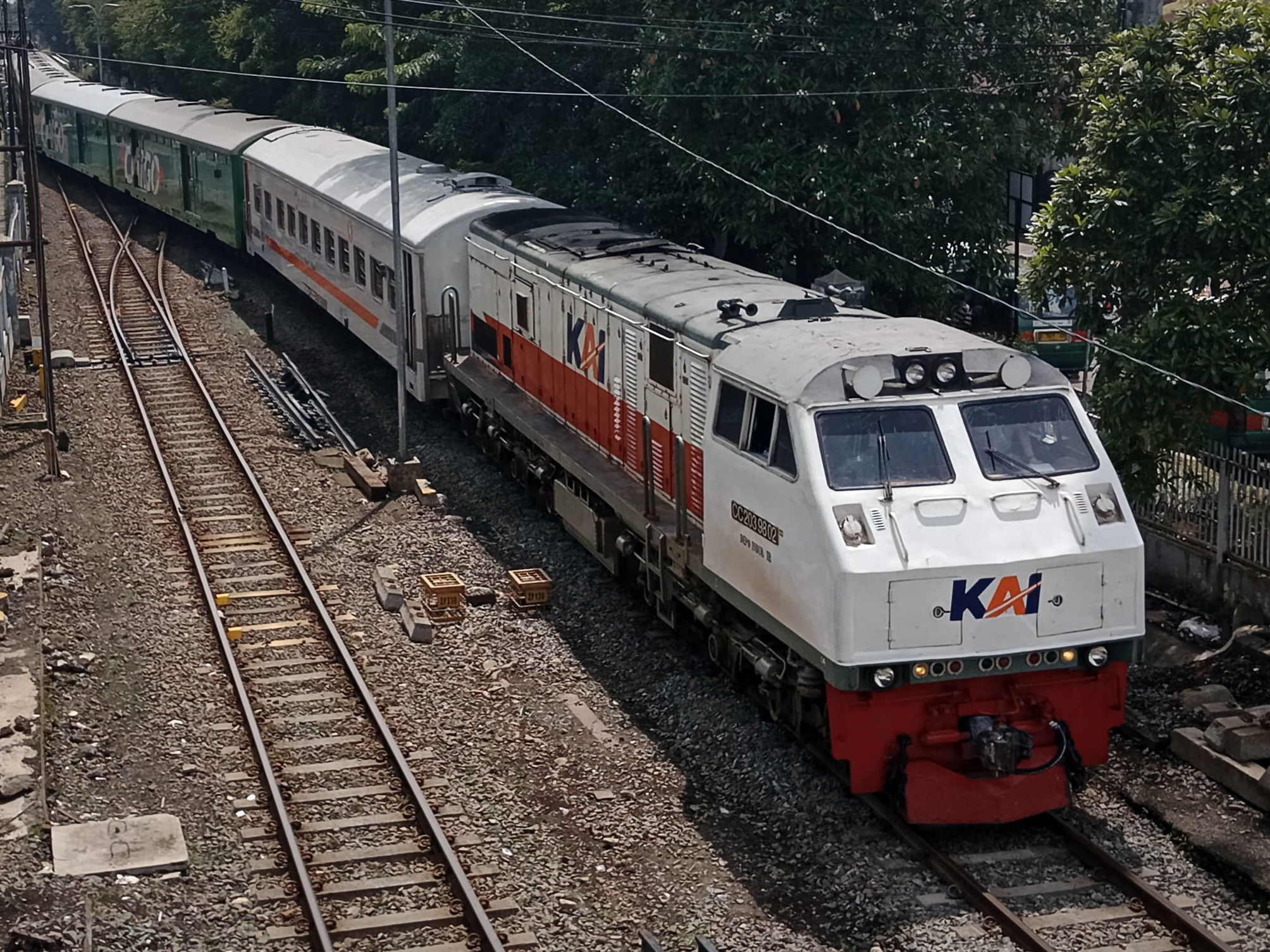 CC 203 98 02 - Depo JR Lokomotif CC 203 98 02 livery Default di Depo Induk JR - Jember