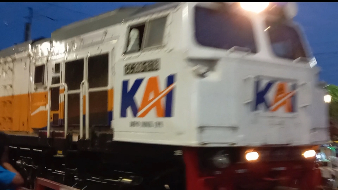 CC 206 13 78 - Kalem service