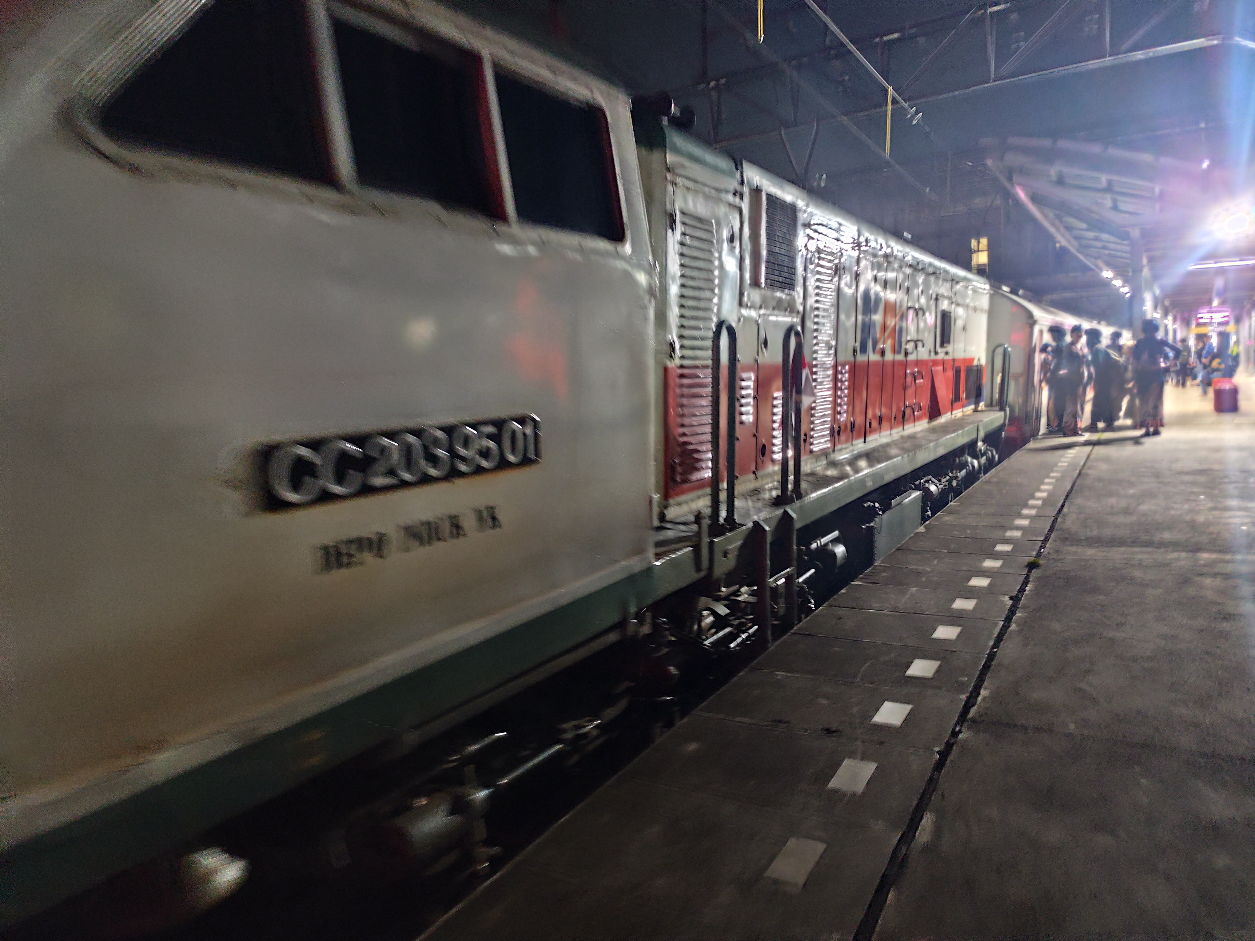 Loko penggerak KA 288289 Serayu PSE to KYA-PWT