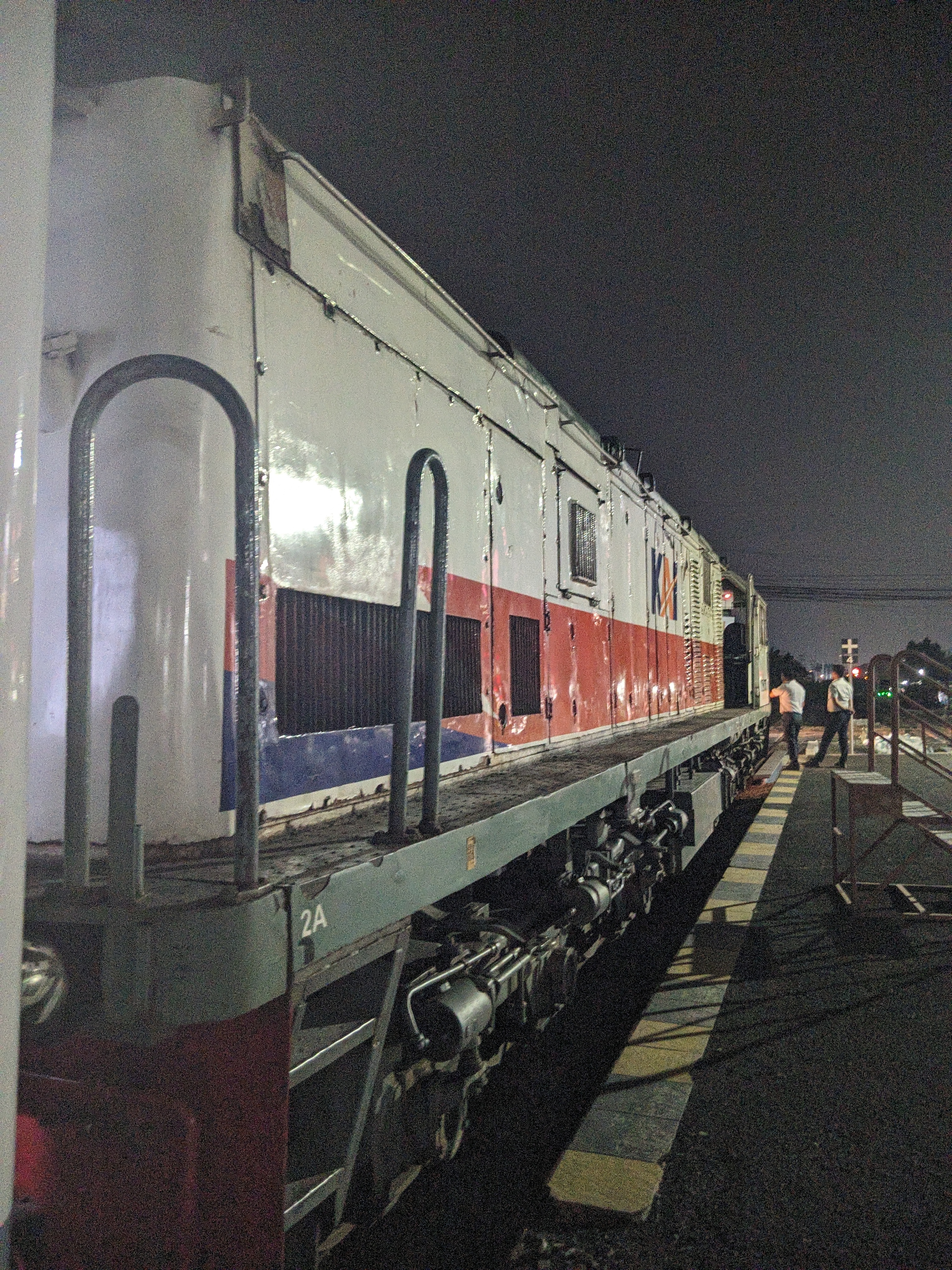 CC 201 04 02 Saat berdinas KA Commuter Line Dhoho 431