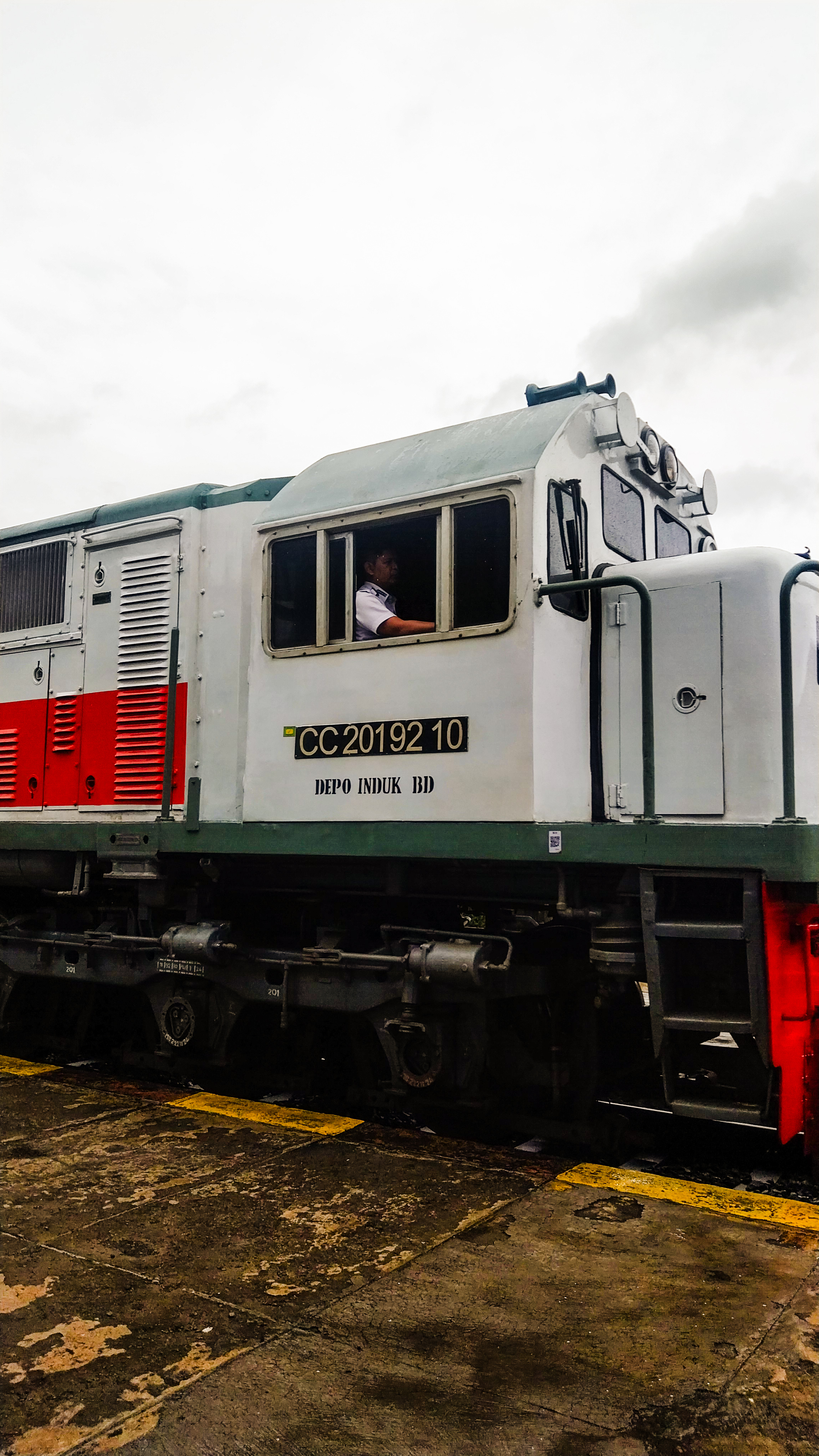 CC 201 92 10 - Depo BD Lokomotif CC 201 92 10 livery Default di Depo Induk BD - Bandung