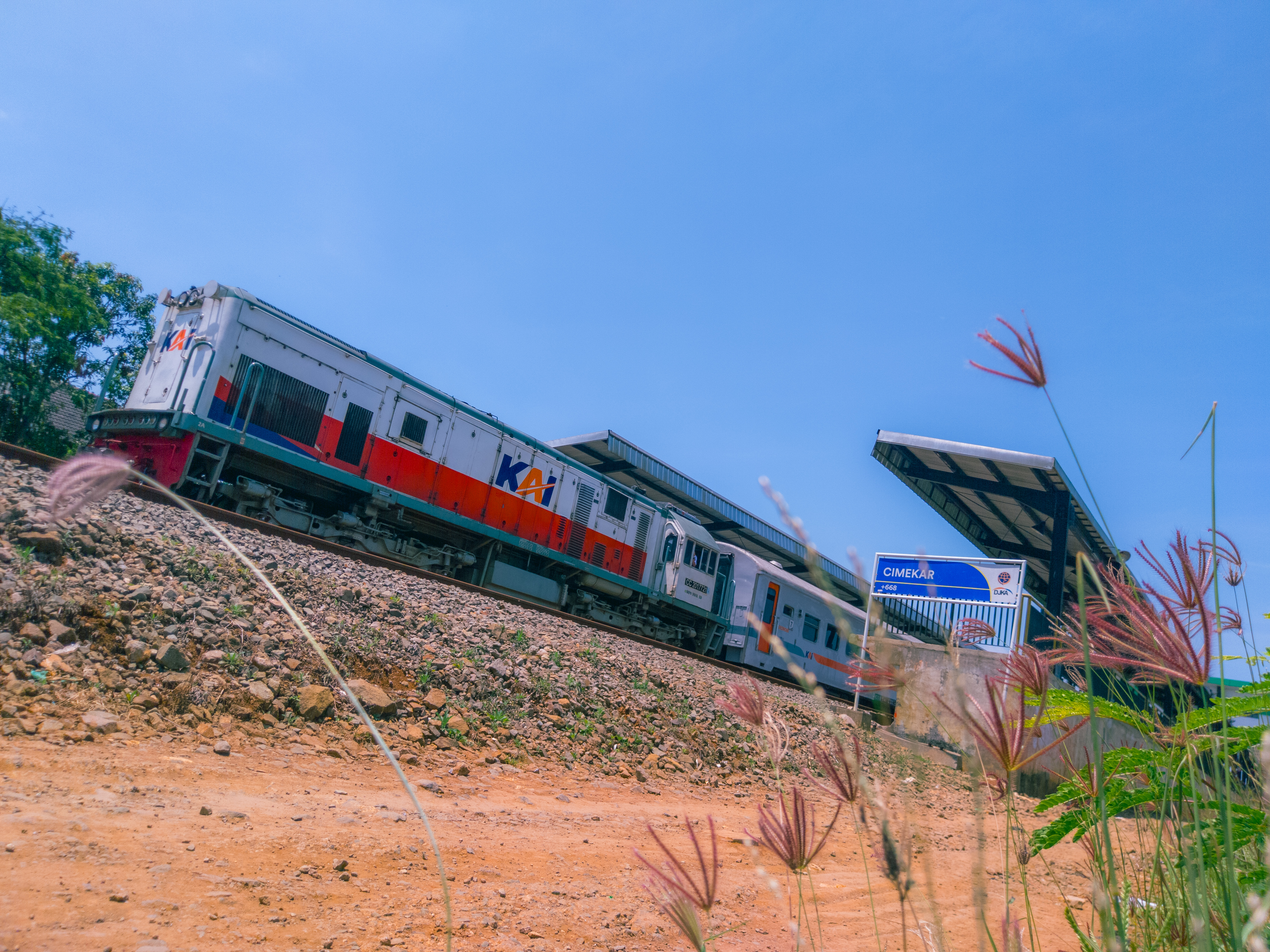 CC 201 77 21 Di Stasiun Cimekar