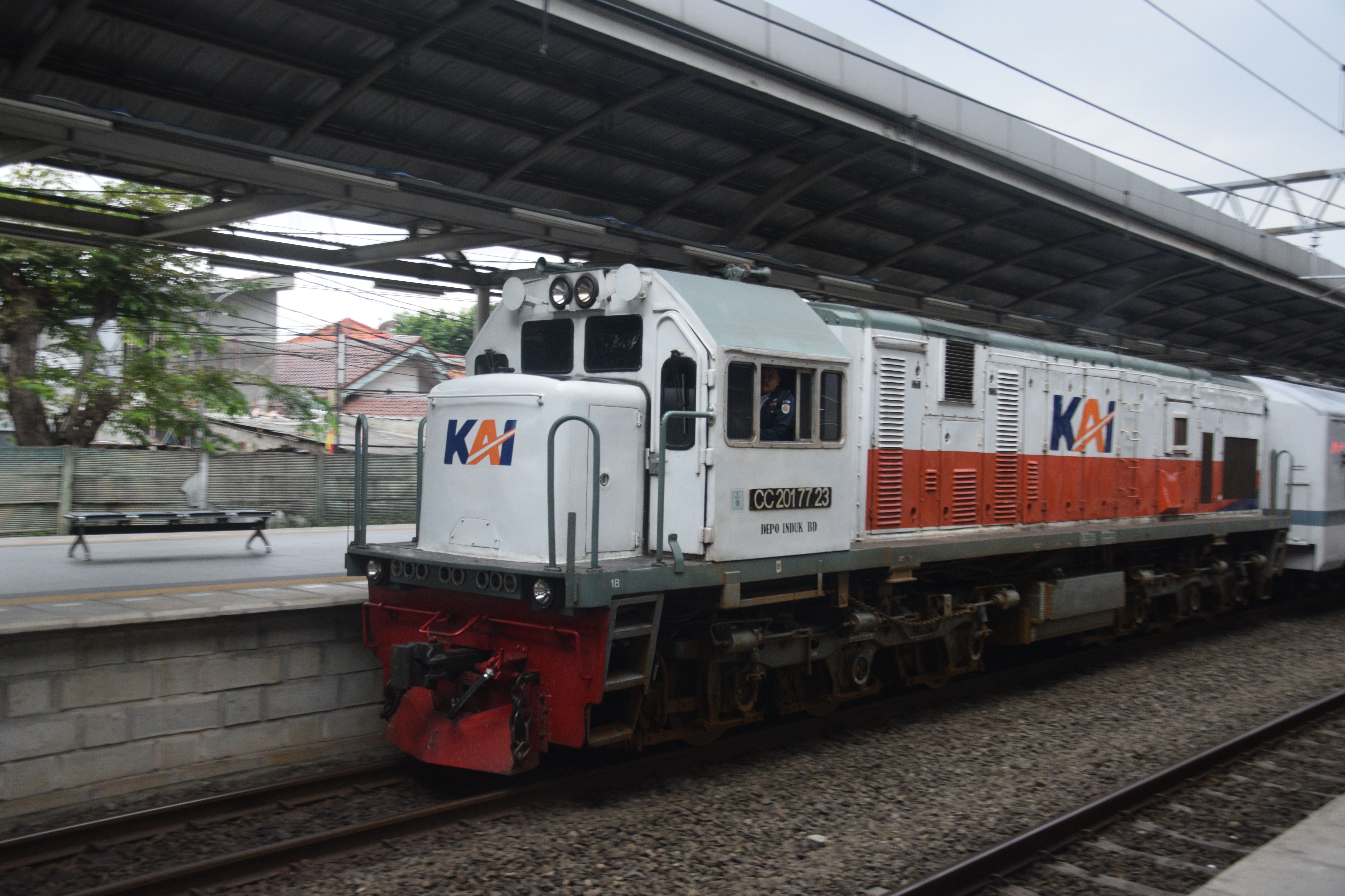 Lokomodif dinas campursari depo Cipinang