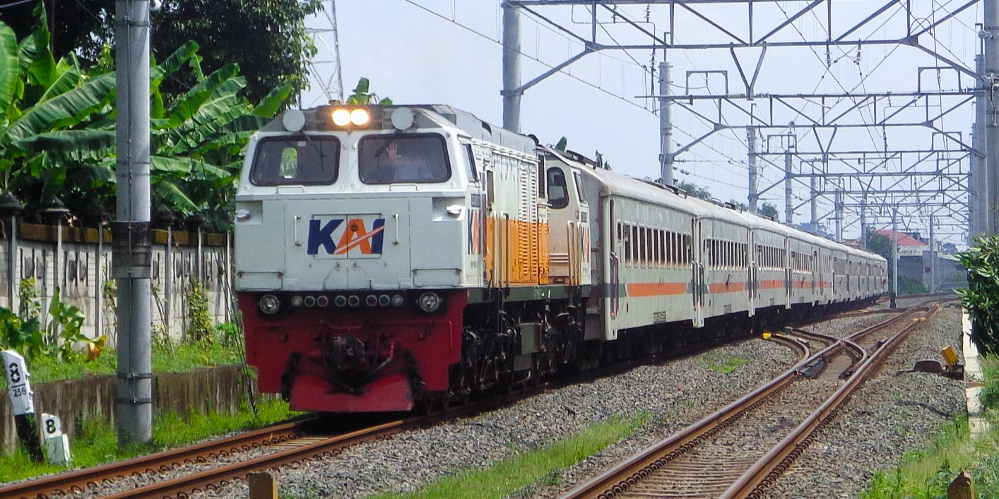 Lokomotif CC 206 13 33  di Depo Induk CN - Cirebon