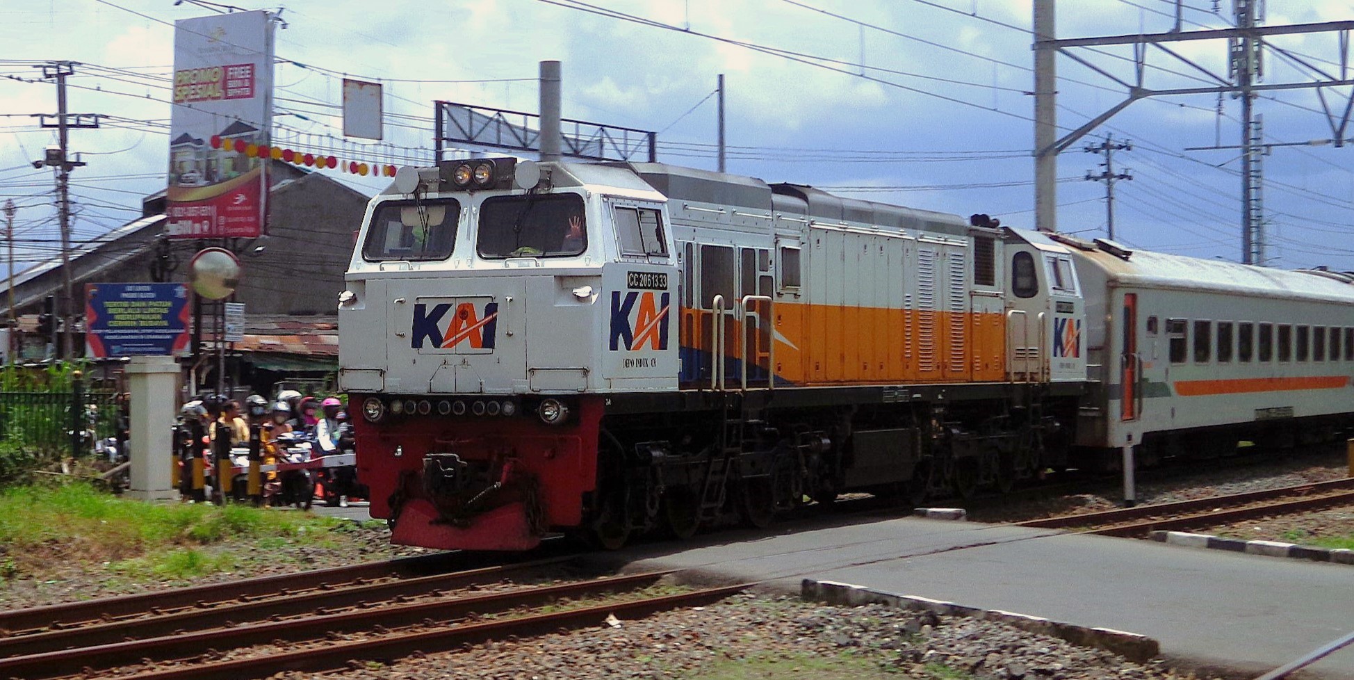CC 206 13 33 CN
