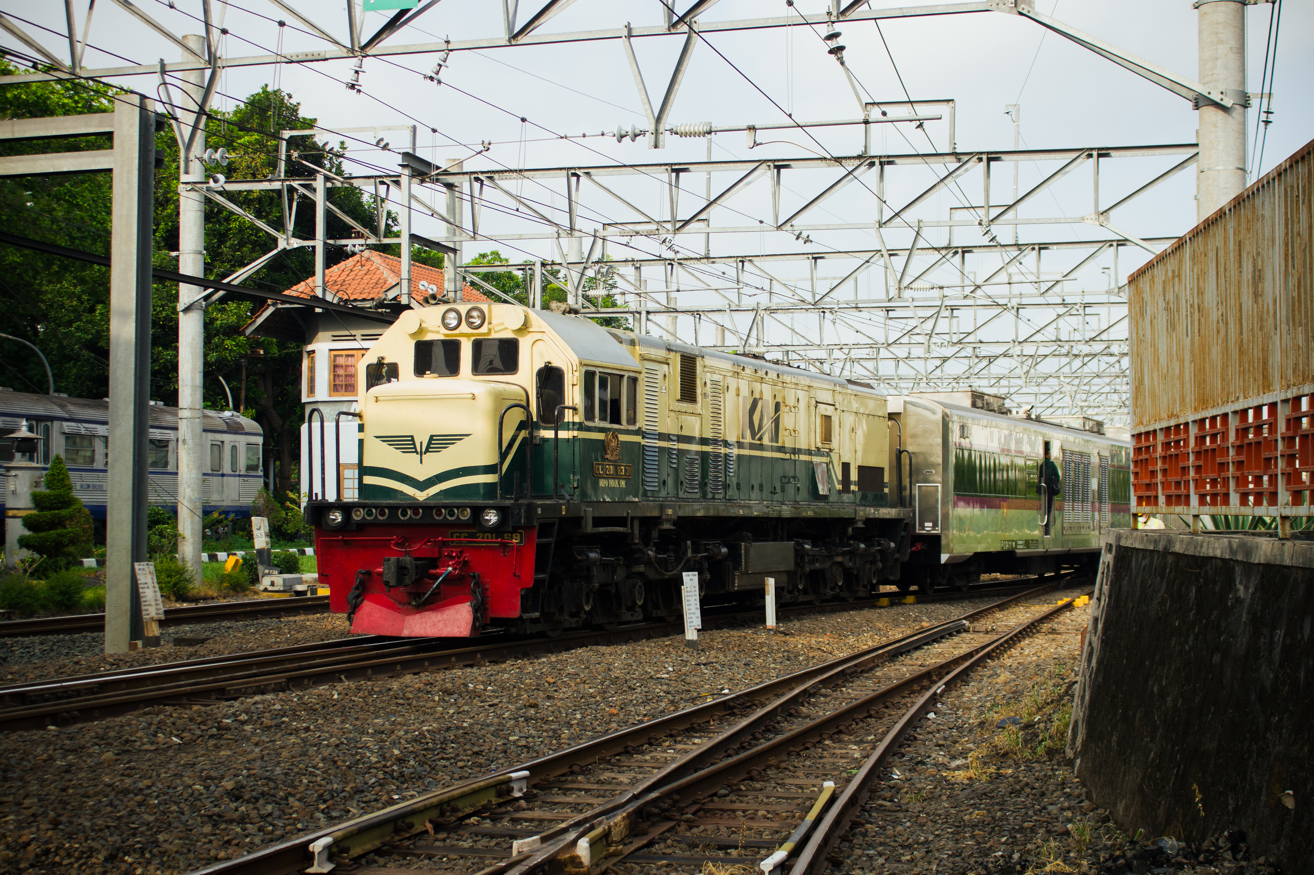 CC 201 83 31 saat langsir ex KA Progo (gapeka 2023)