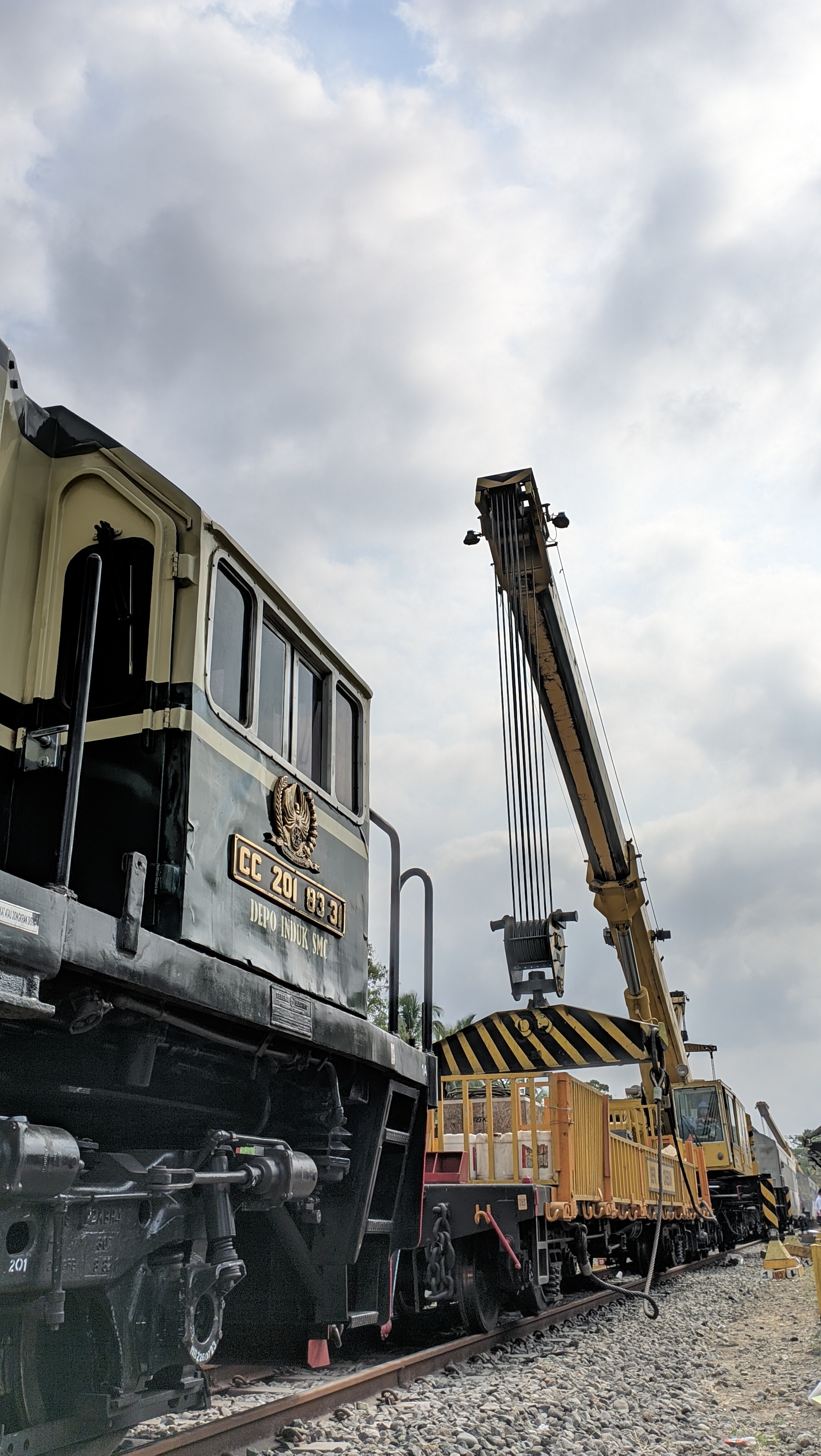 CC 201 83 31 x crane gottwald