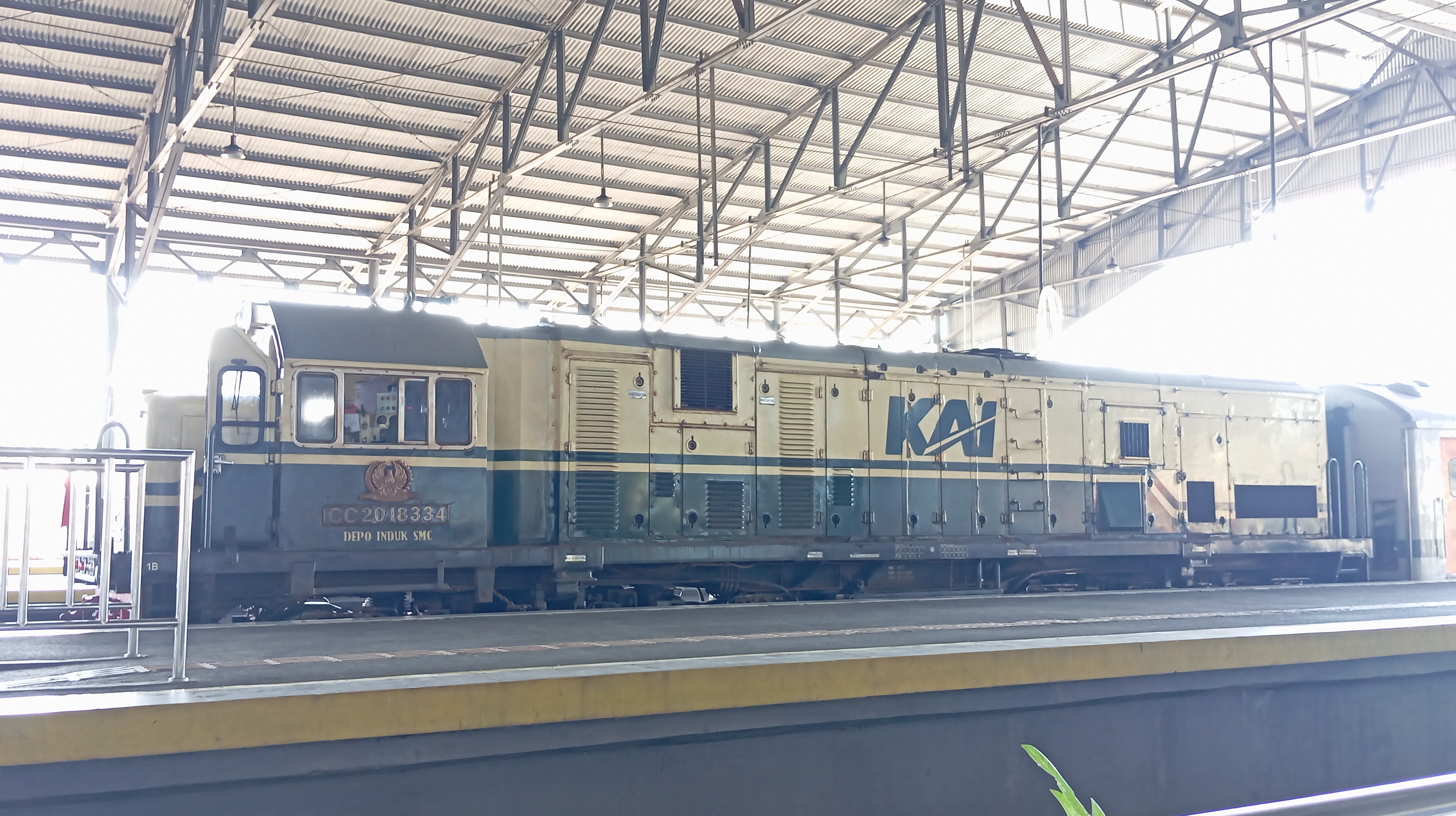 Langsiran Kamandaka di stasiun kroya