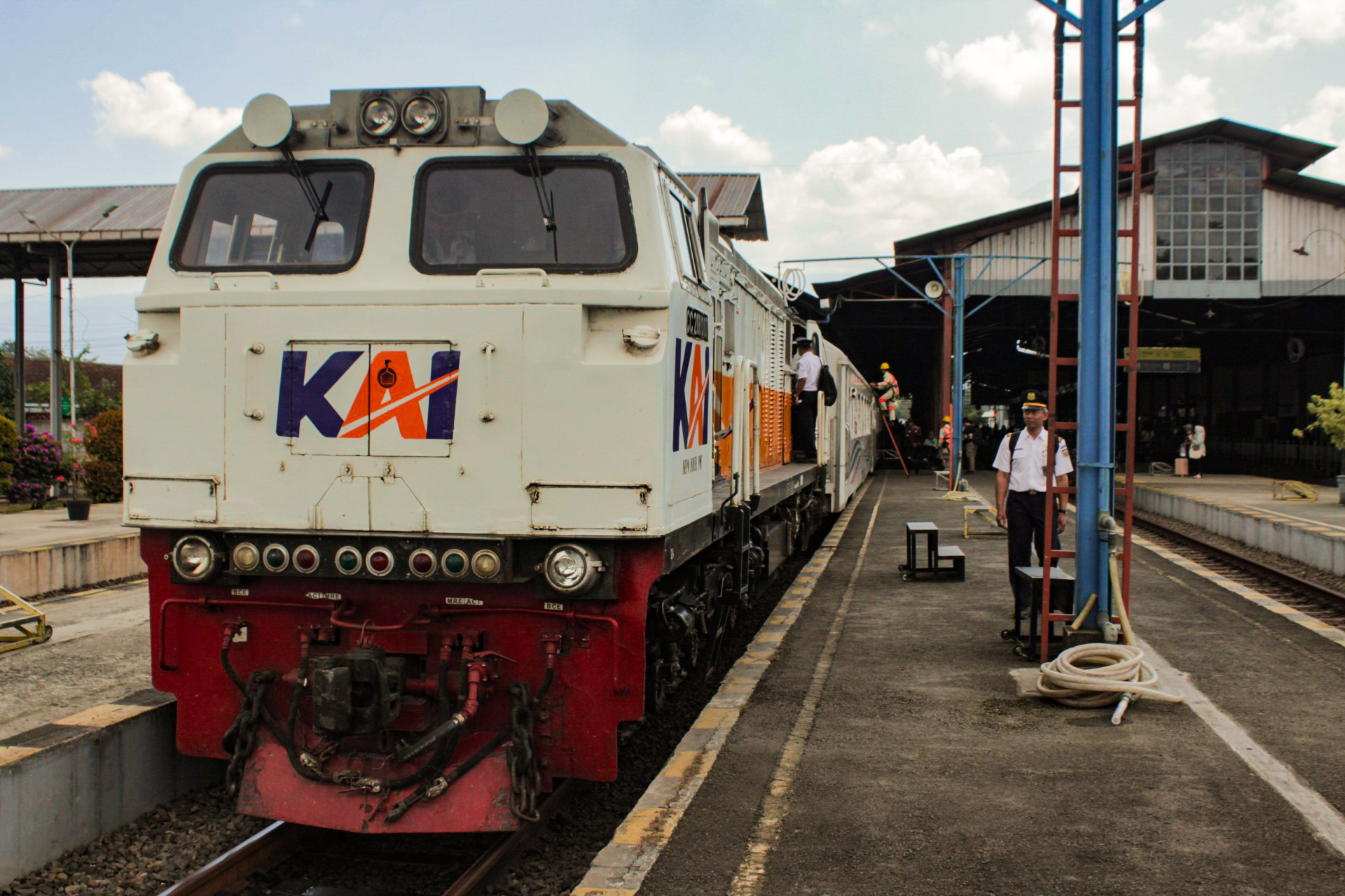 CC 206 13 07 - Depo SMC Lokomotif CC 206 13 07 livery Default di Depo Induk SMC - Semarang