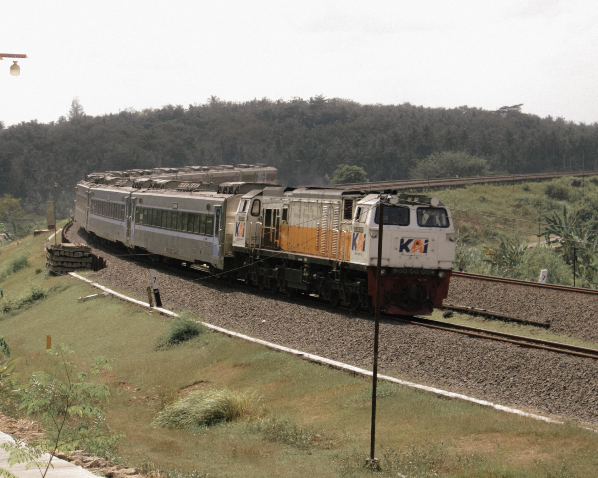 Altaf Two @Hafuza_Altaf - 168Railway